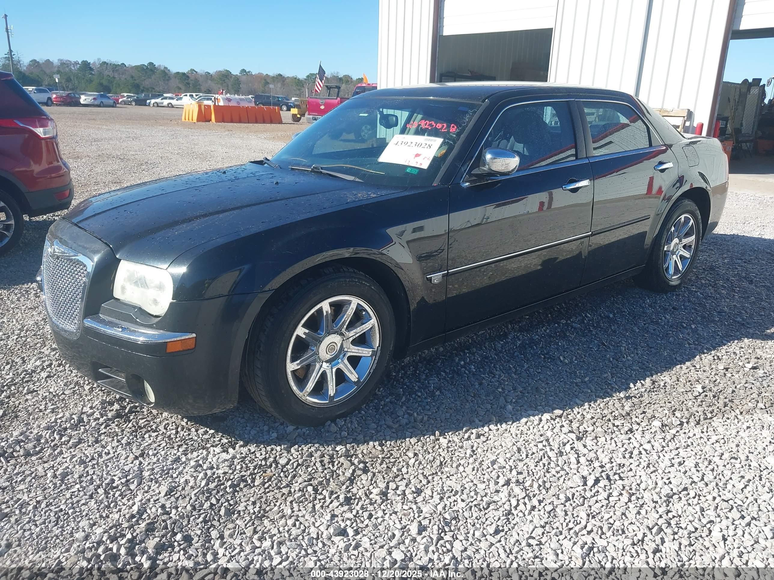 CHRYSLER 300C image 2