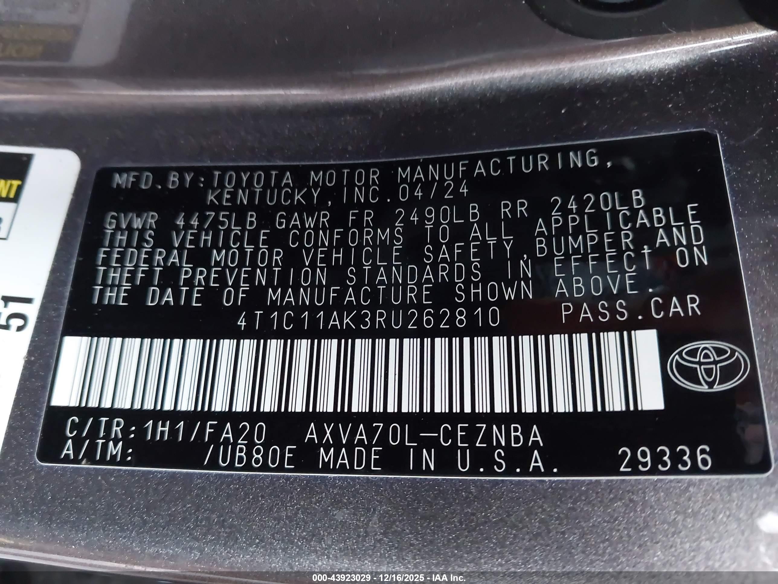 TOYOTA CAMRY image 9