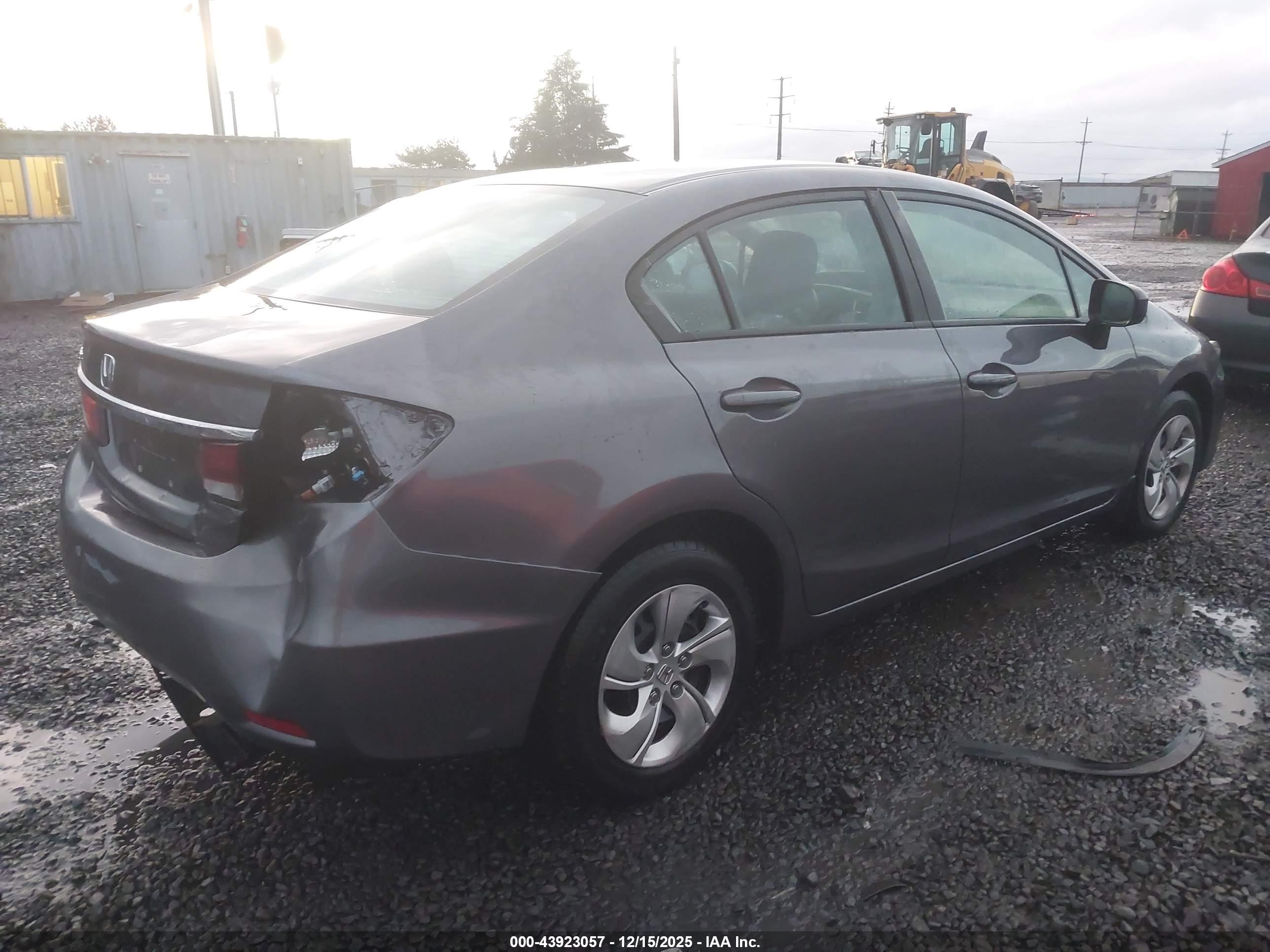 HONDA CIVIC image 4