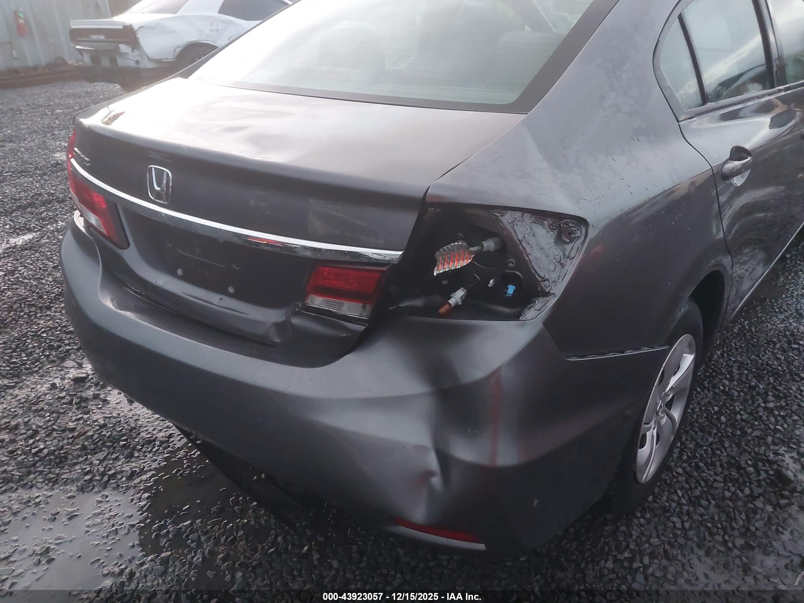 HONDA CIVIC image 6