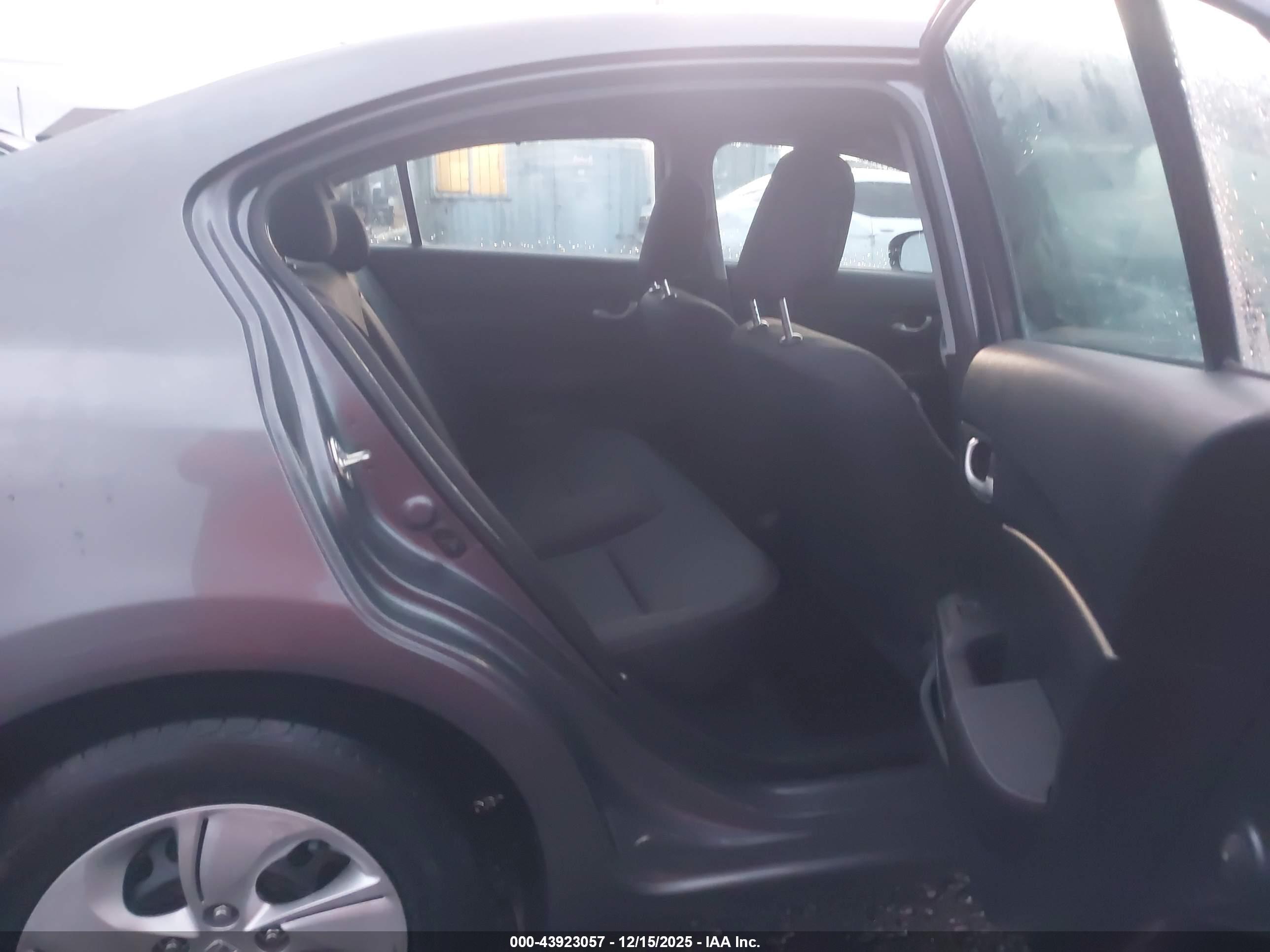 HONDA CIVIC image 8