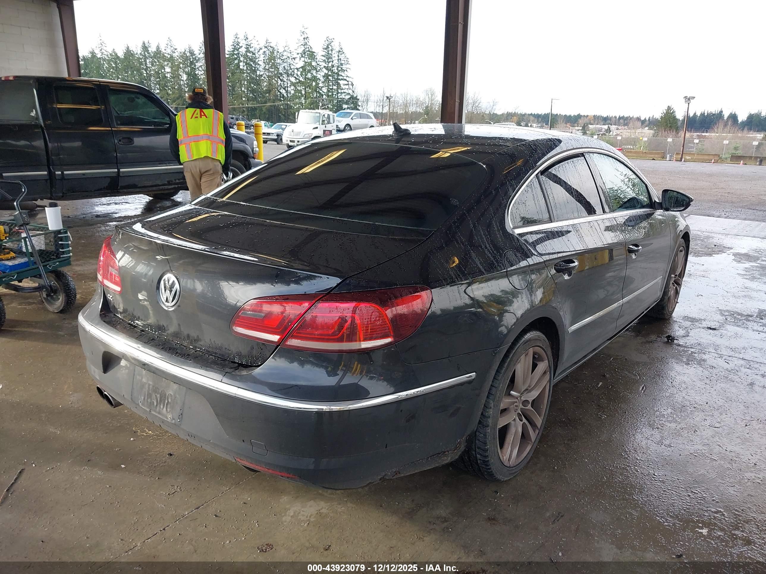 VOLKSWAGEN CC image 4