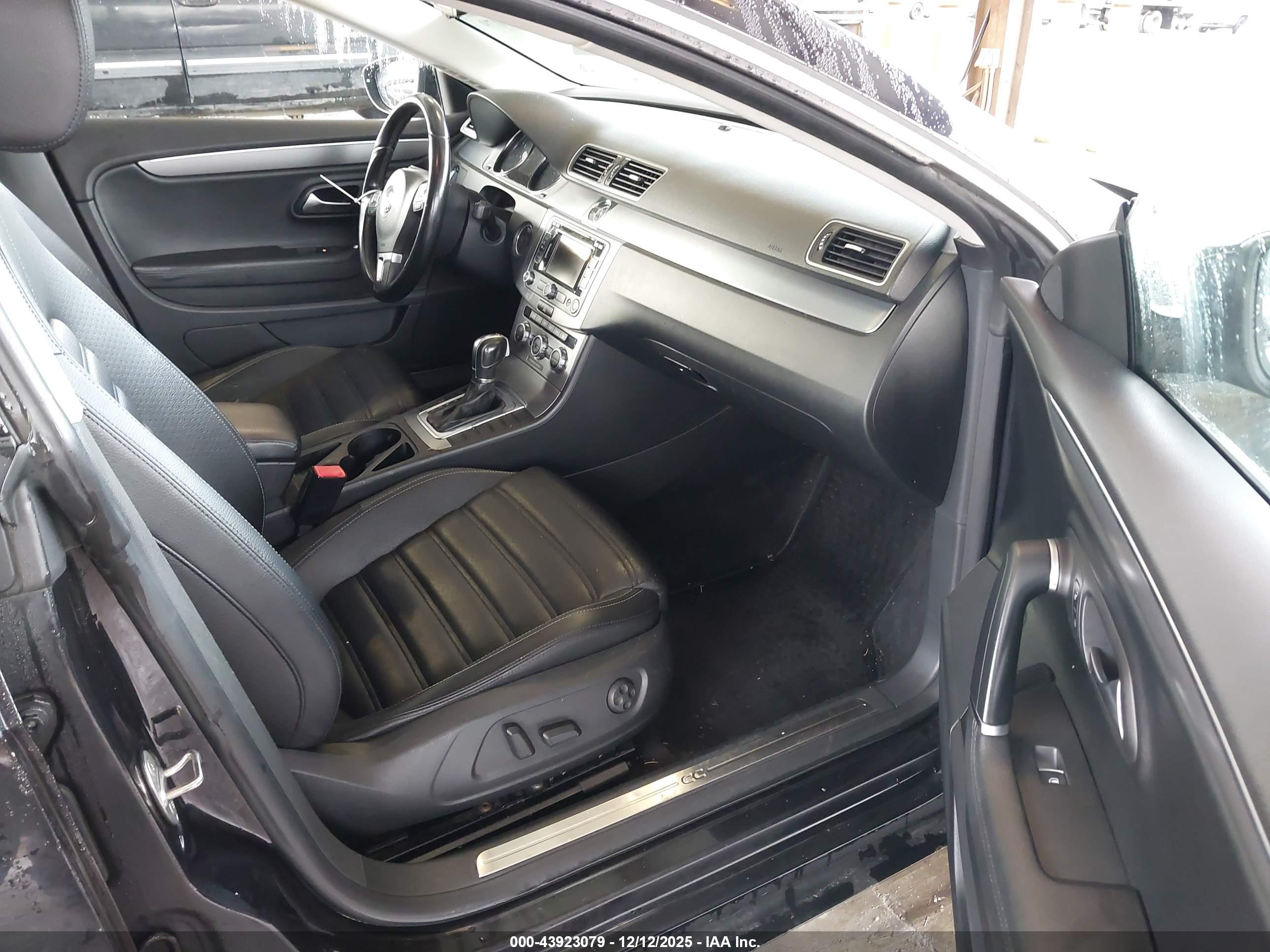 VOLKSWAGEN CC image 5