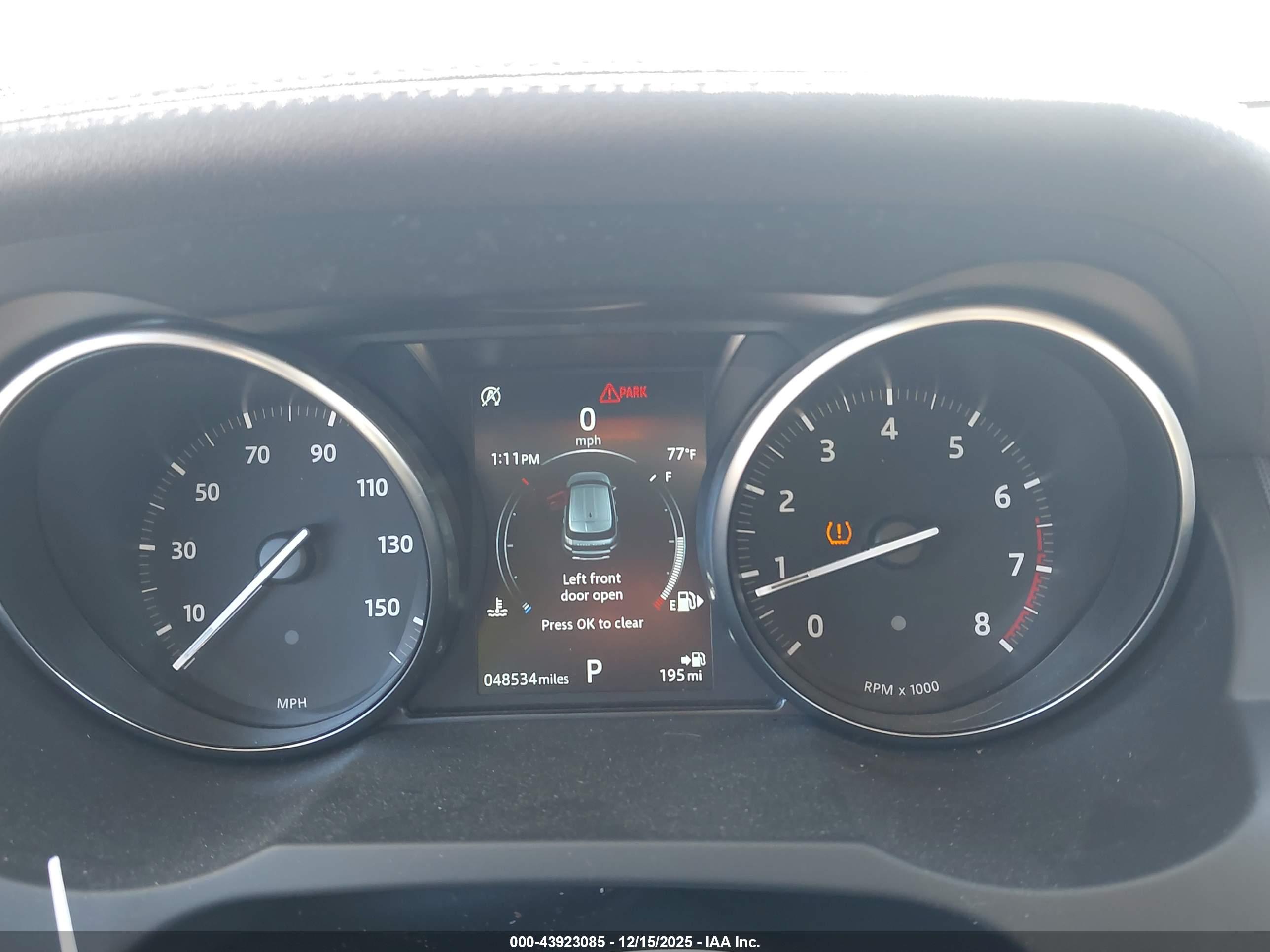 LAND ROVER image 7