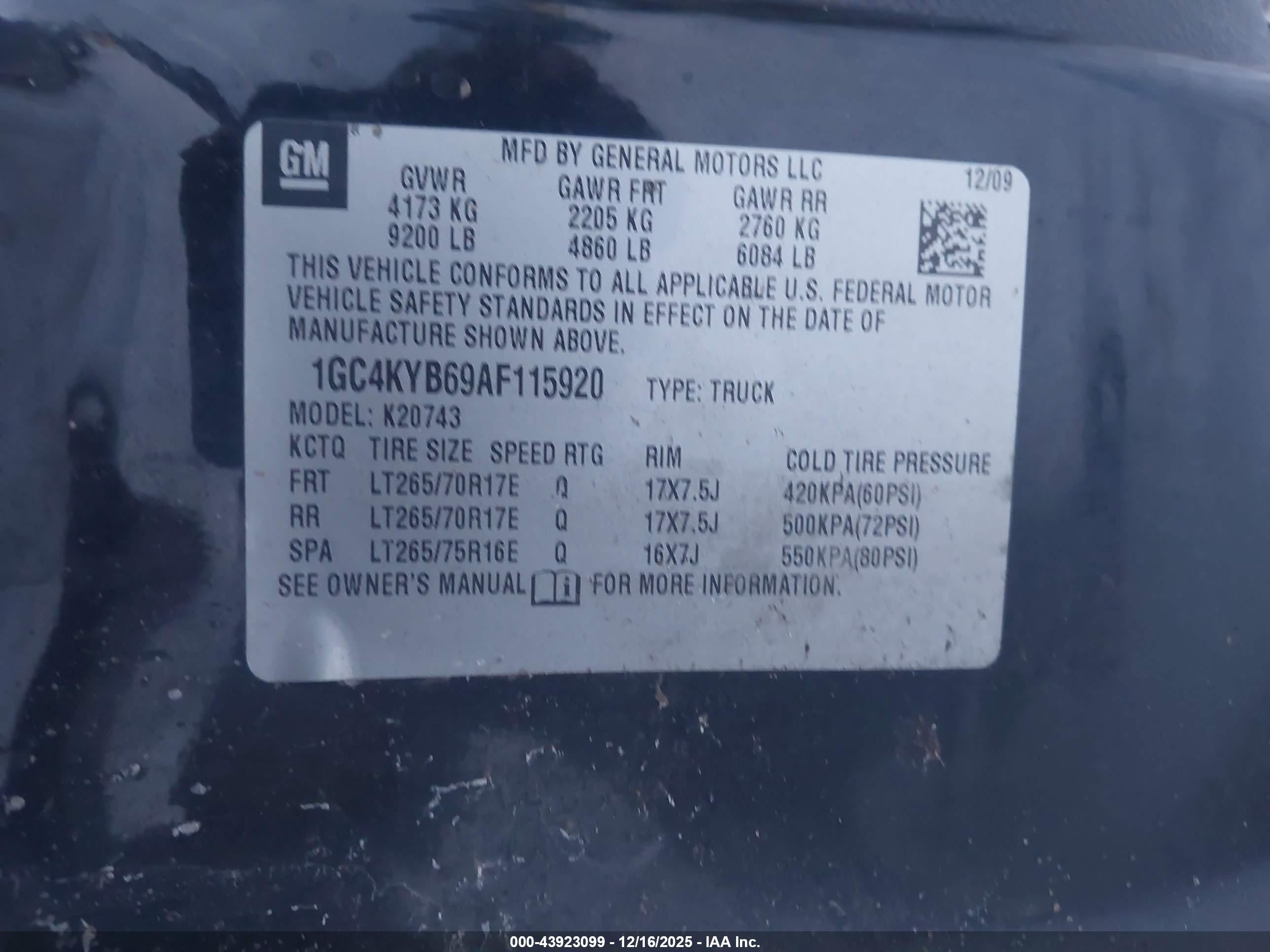 CHEVROLET SILVERADO image 9