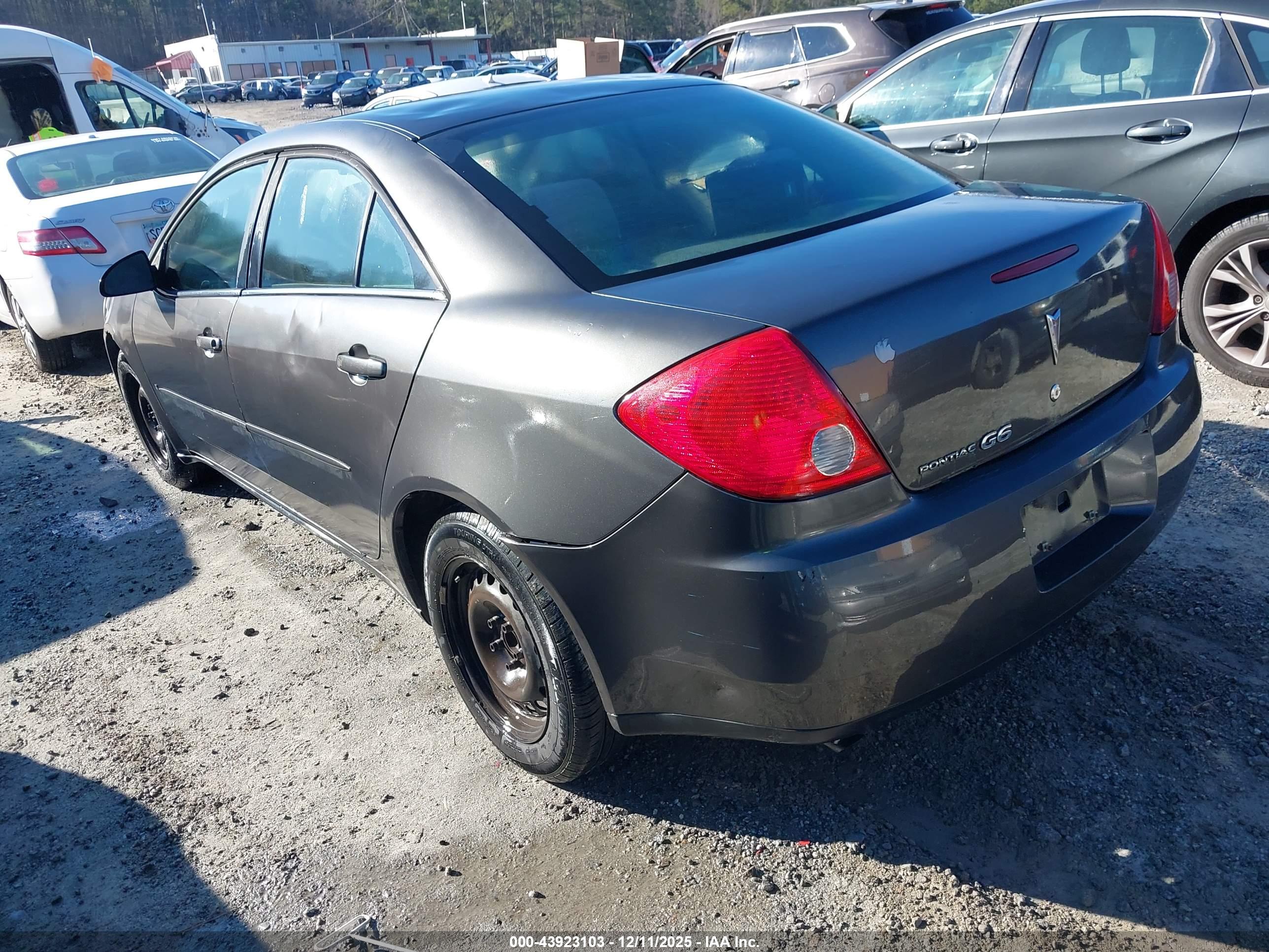 PONTIAC G6 image 3