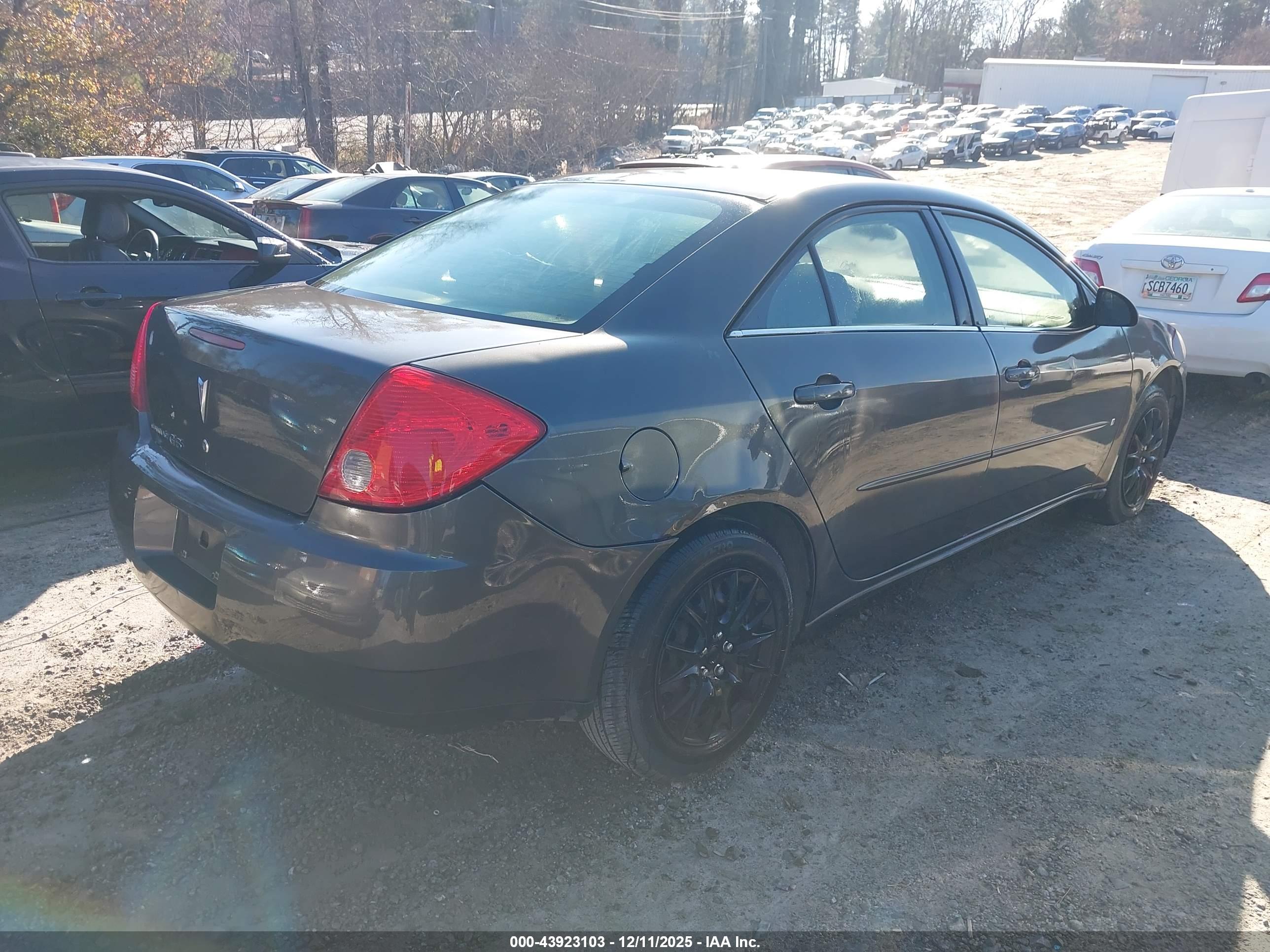 PONTIAC G6 image 4