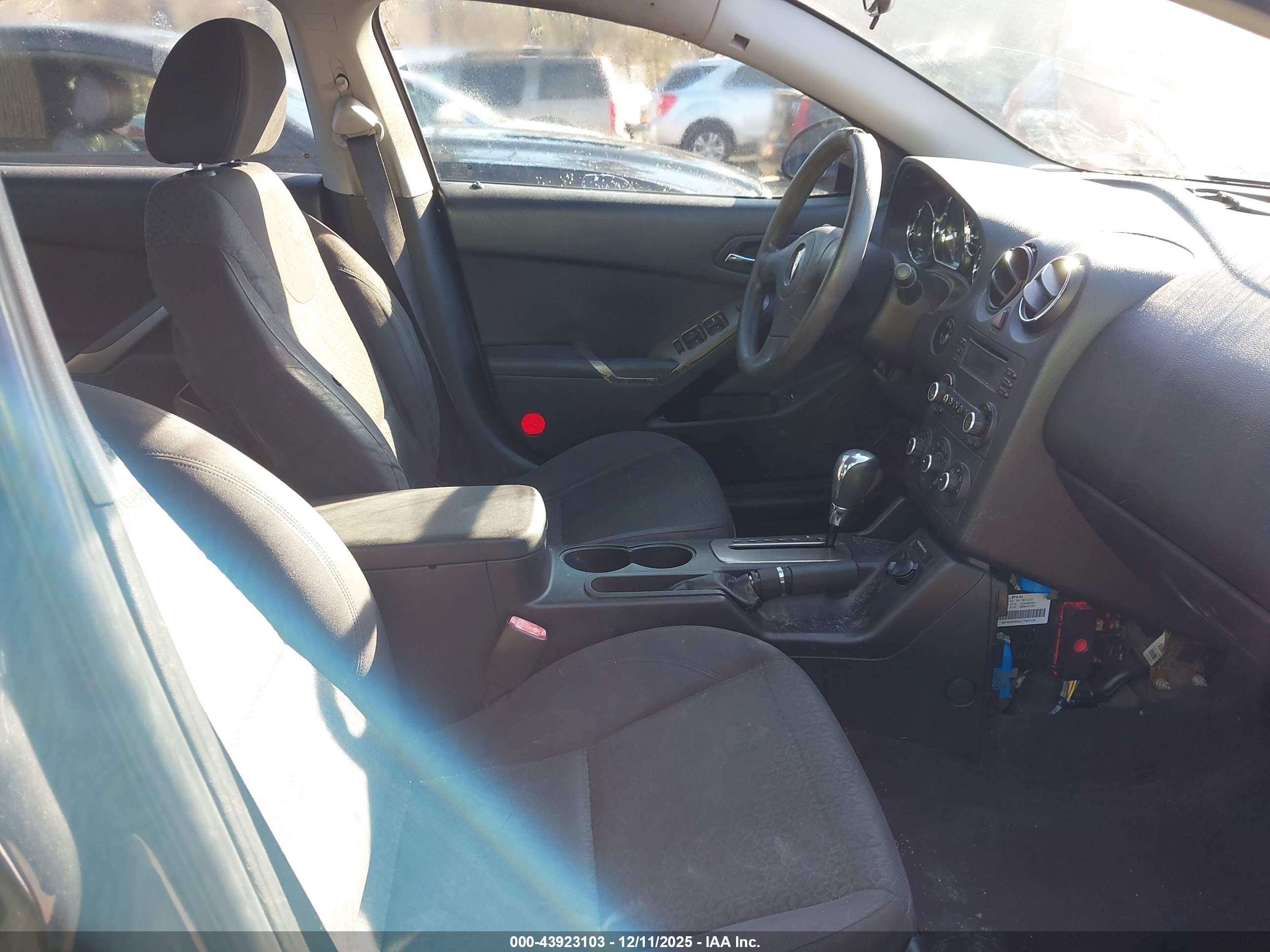 PONTIAC G6 image 5