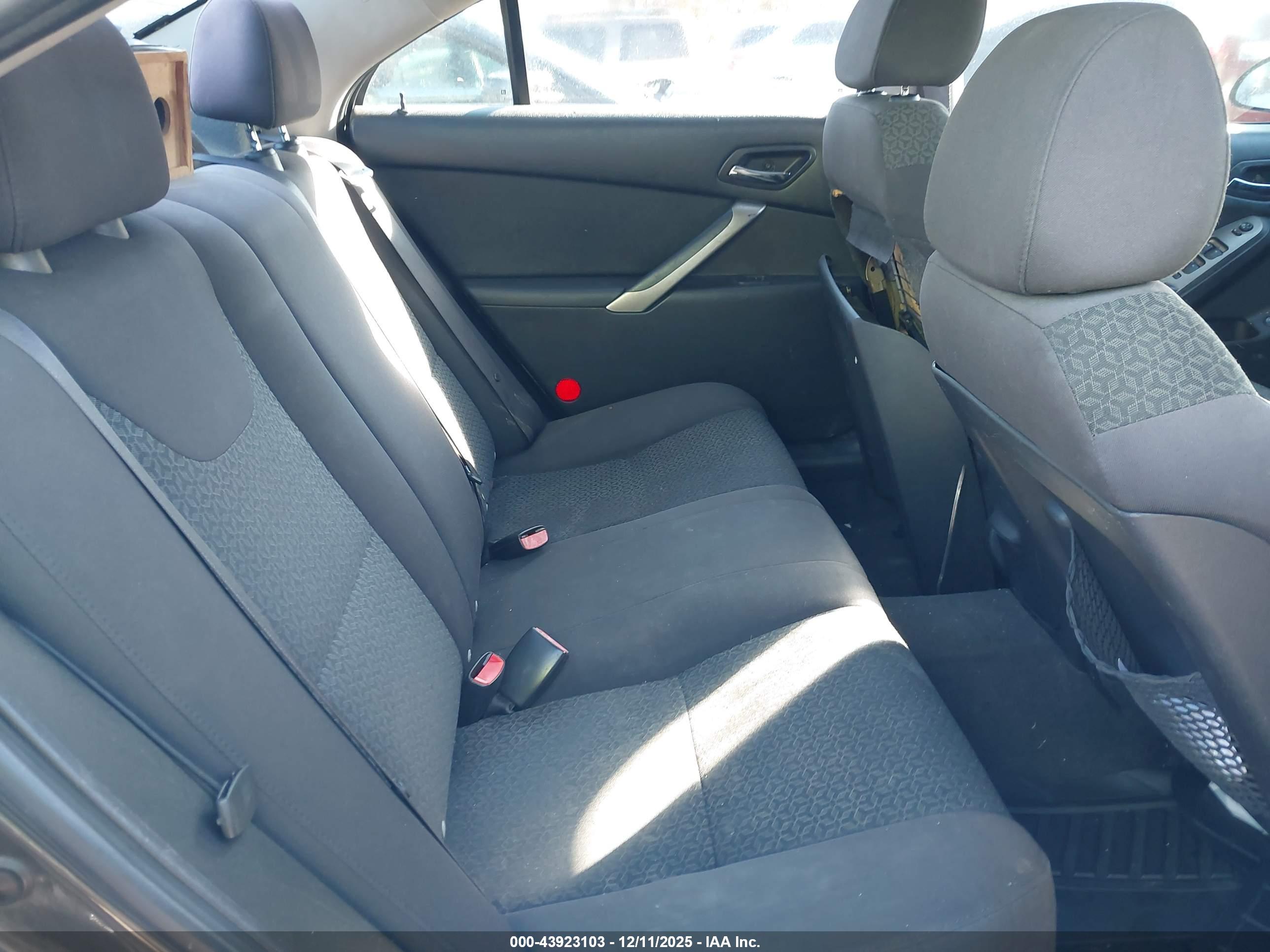 PONTIAC G6 image 8