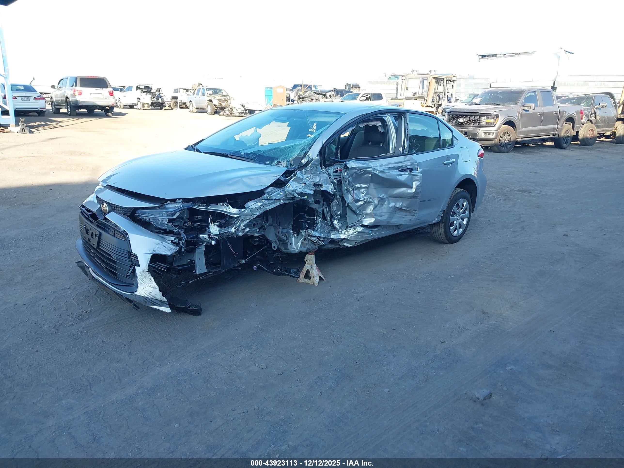 TOYOTA COROLLA image 2