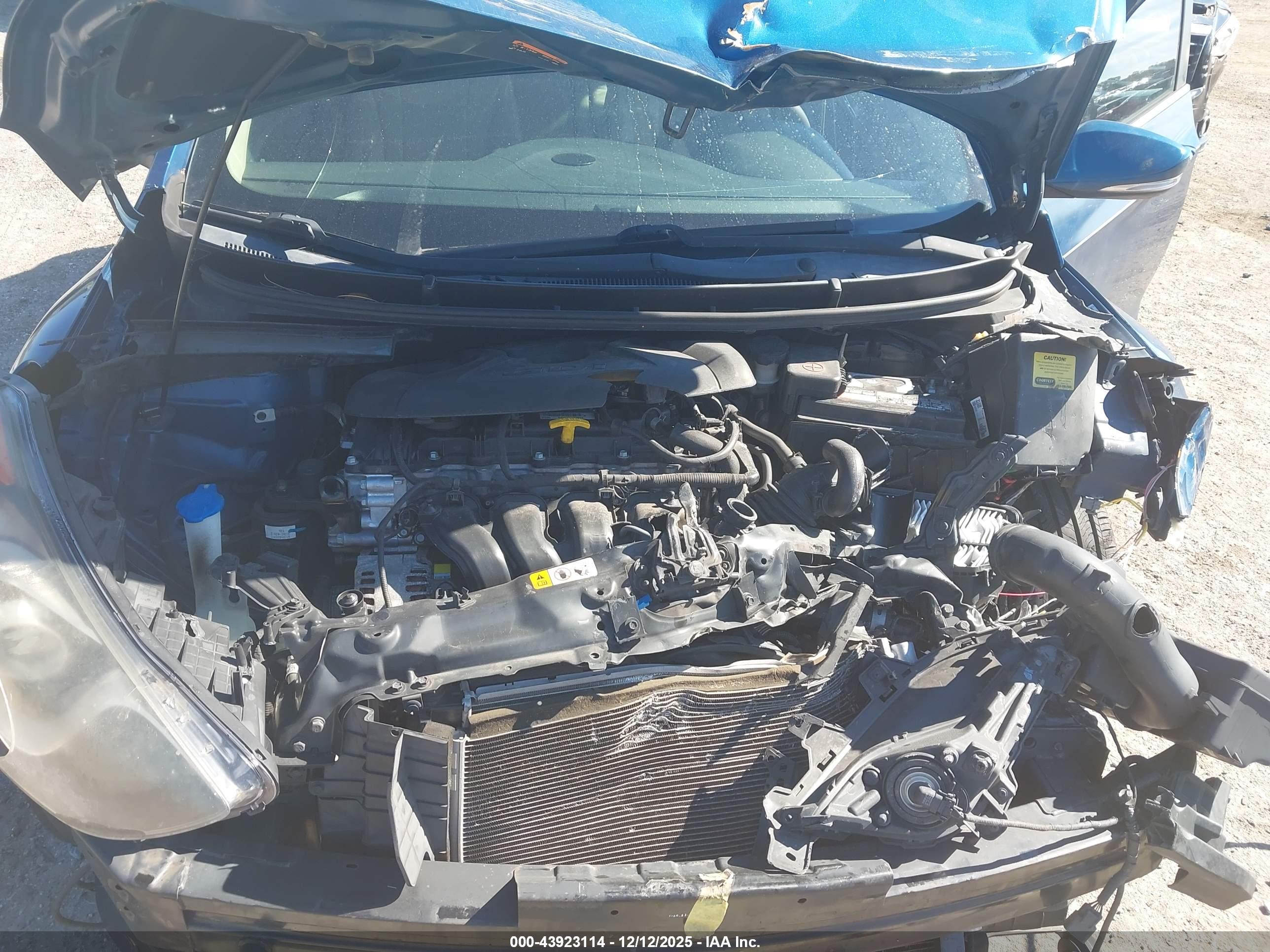 HYUNDAI ELANTRA image 10