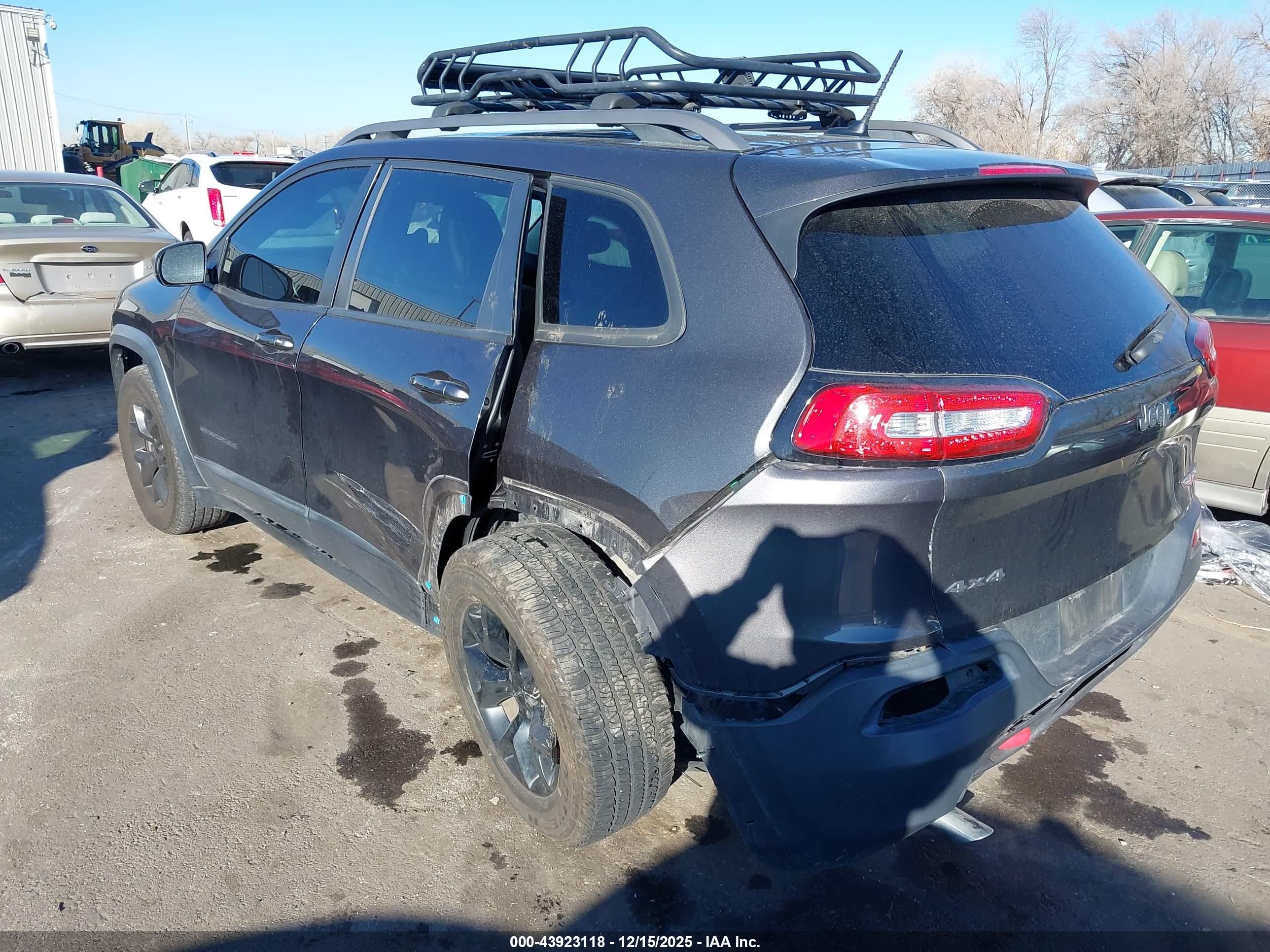 JEEP CHEROKEE image 3