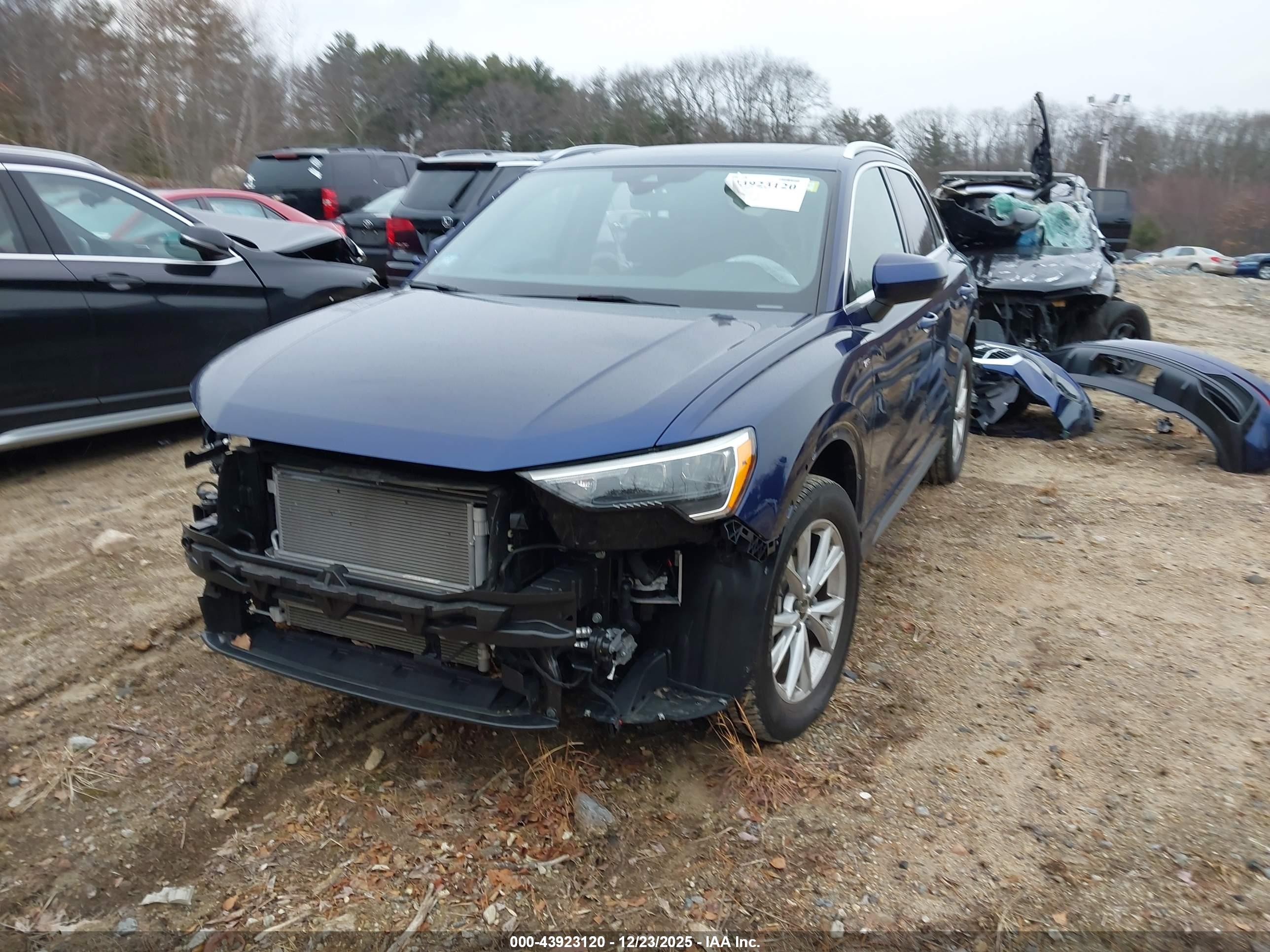 AUDI Q3 image 2