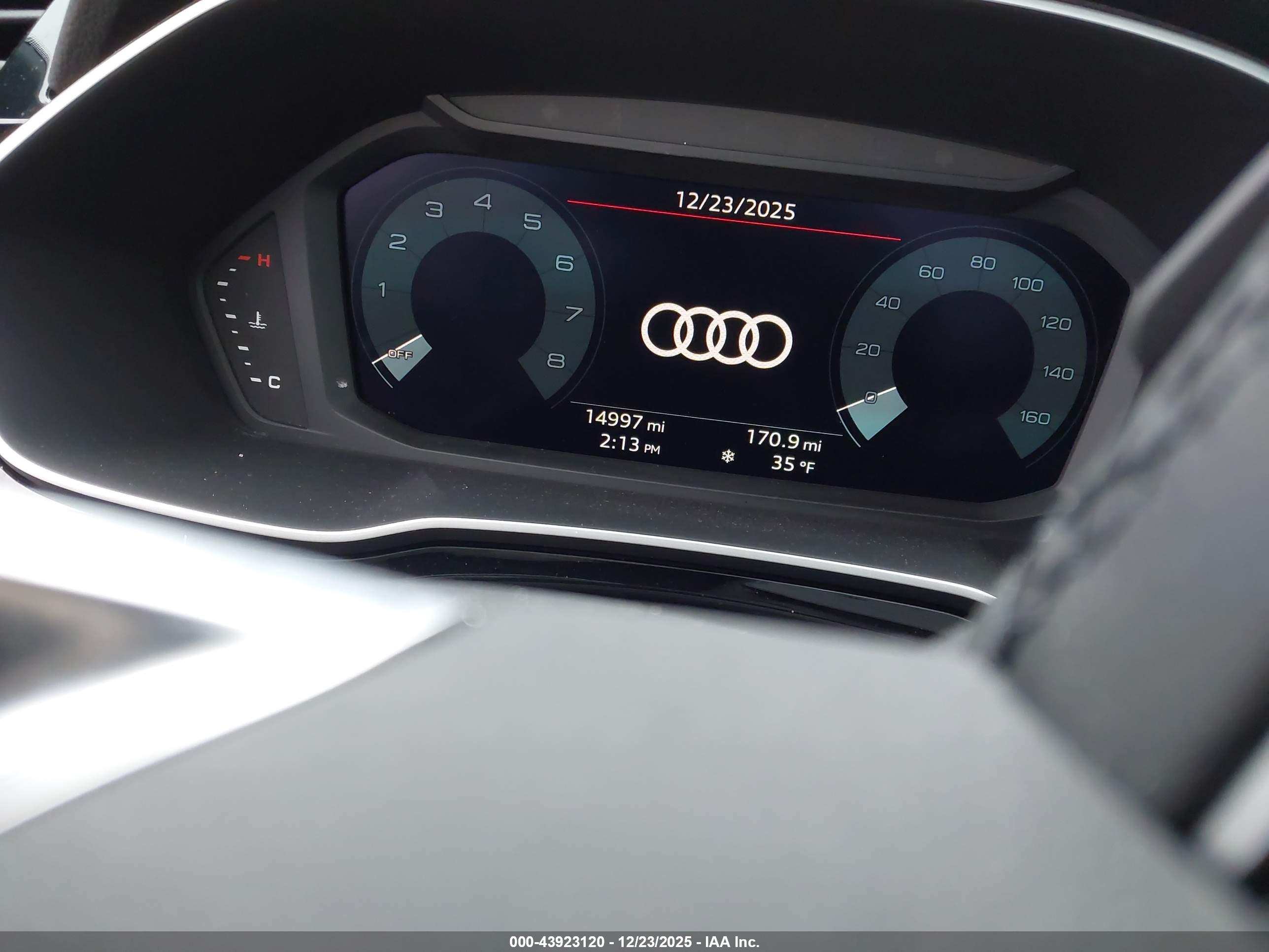 AUDI Q3 image 7