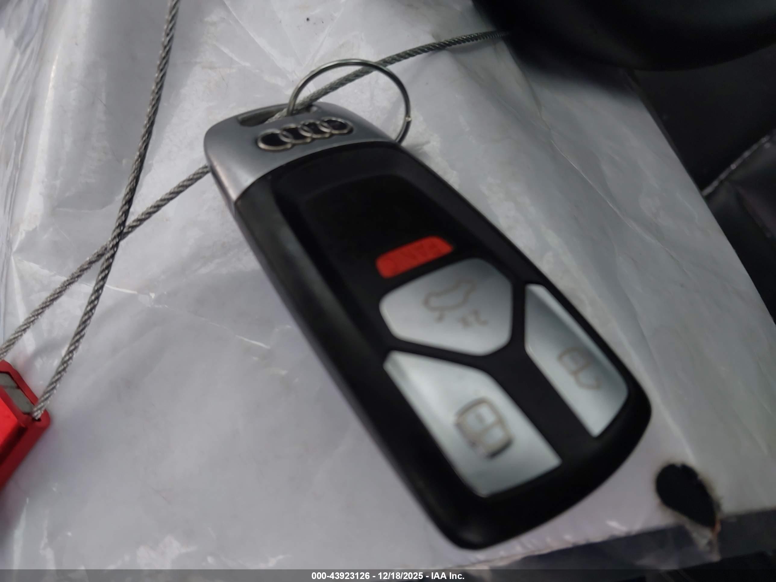 AUDI Q5 image 11