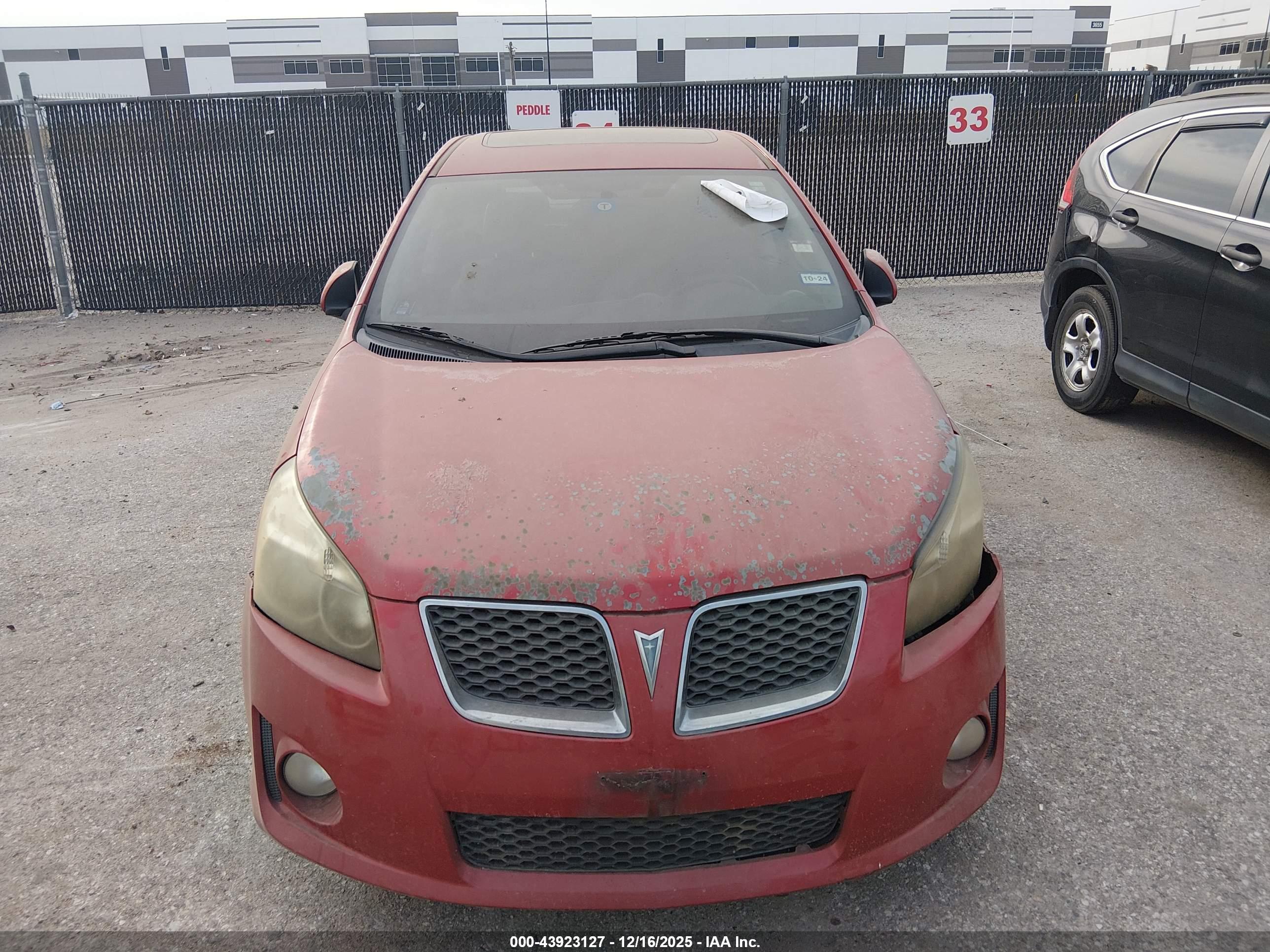 PONTIAC VIBE image 6