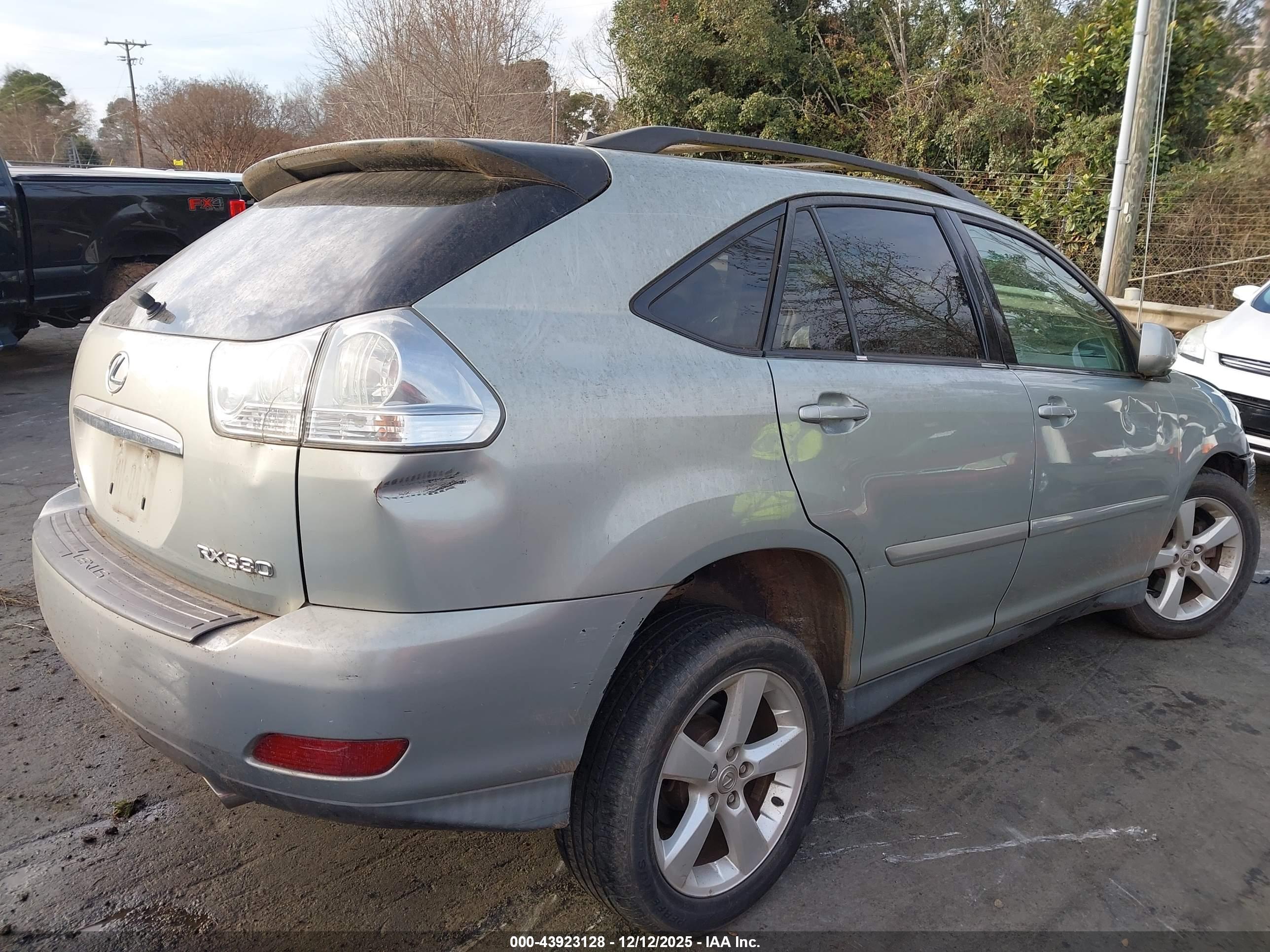 LEXUS RX image 4