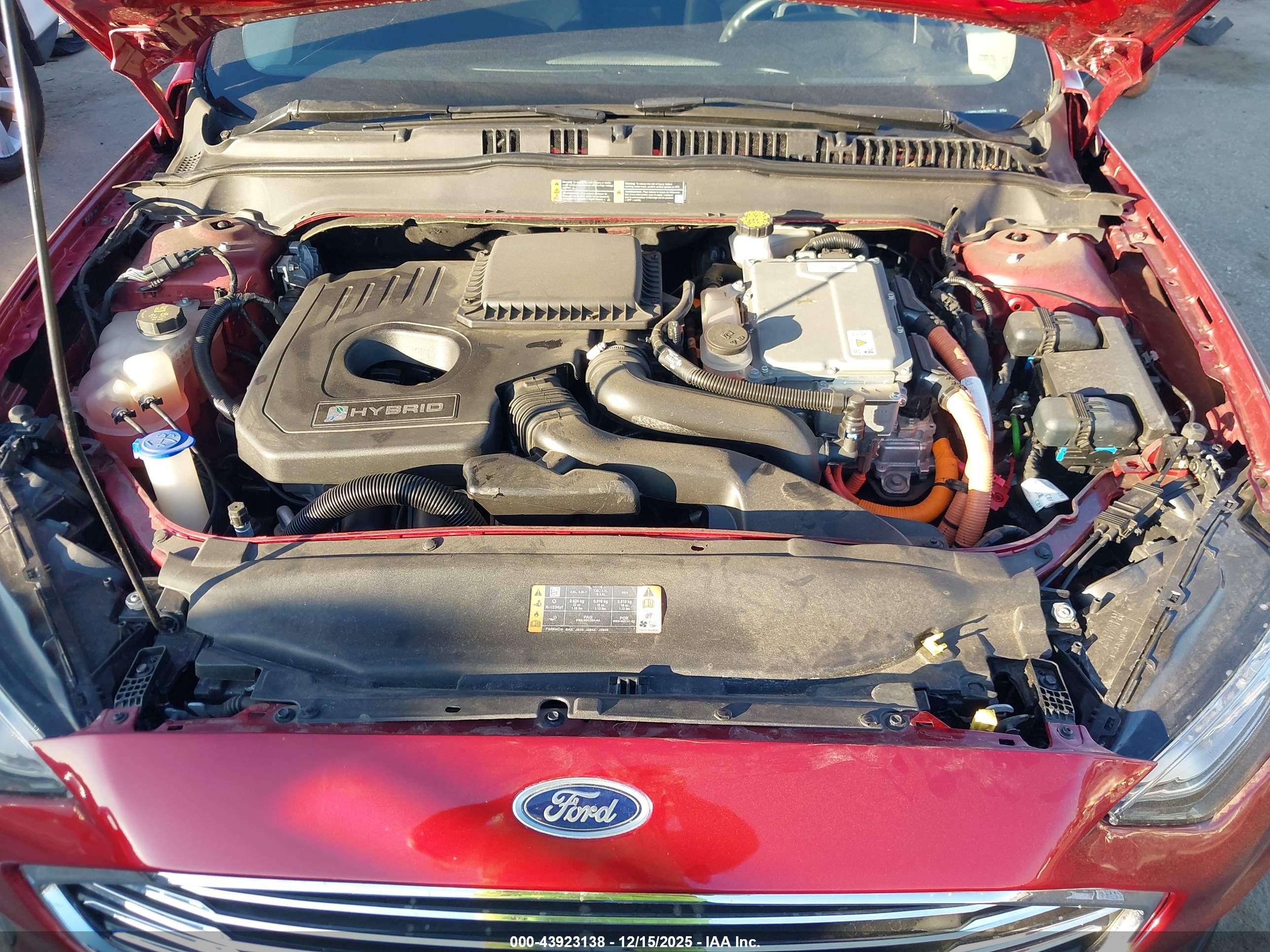 FORD FUSION image 10