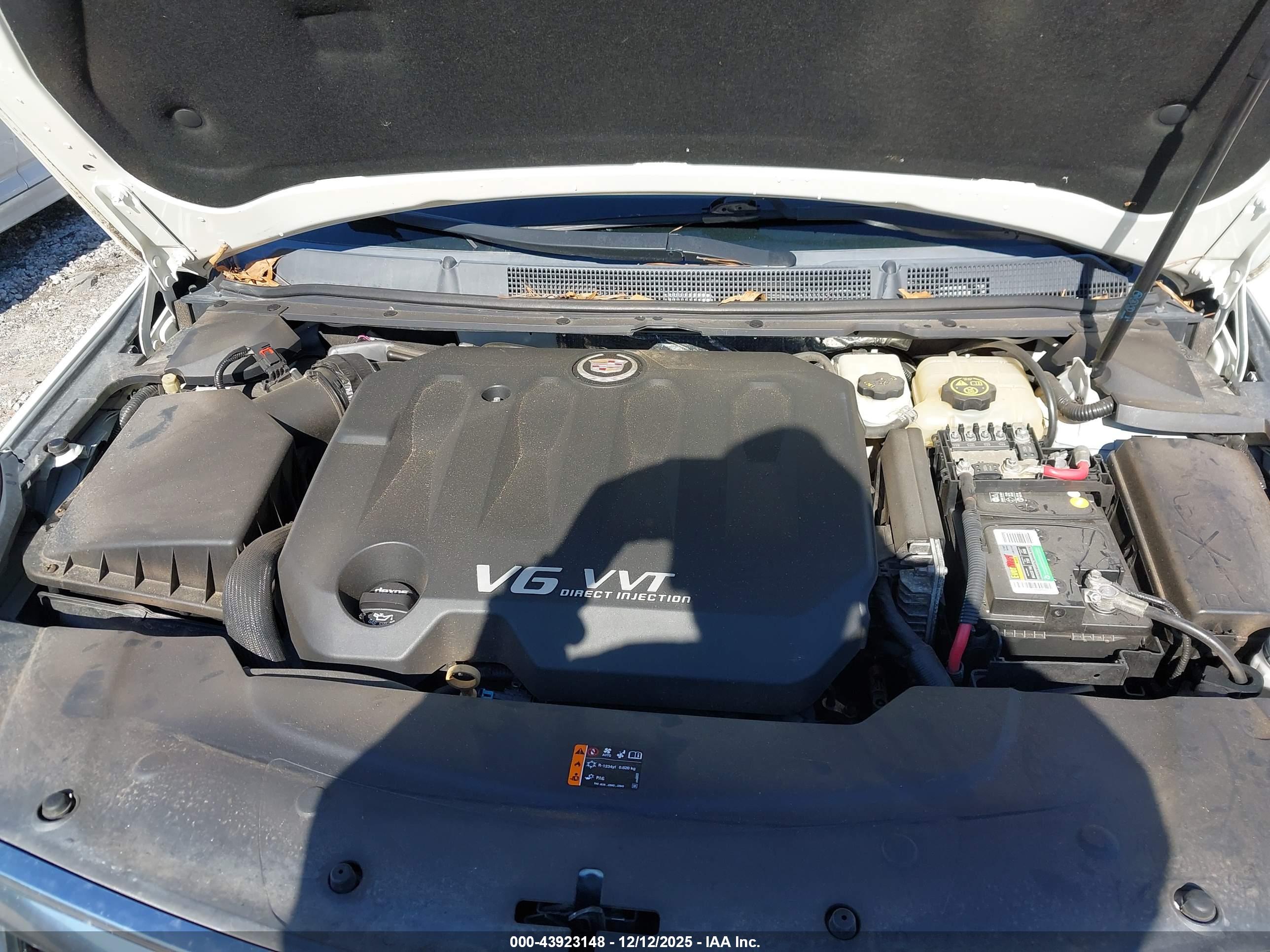 CADILLAC XTS image 10