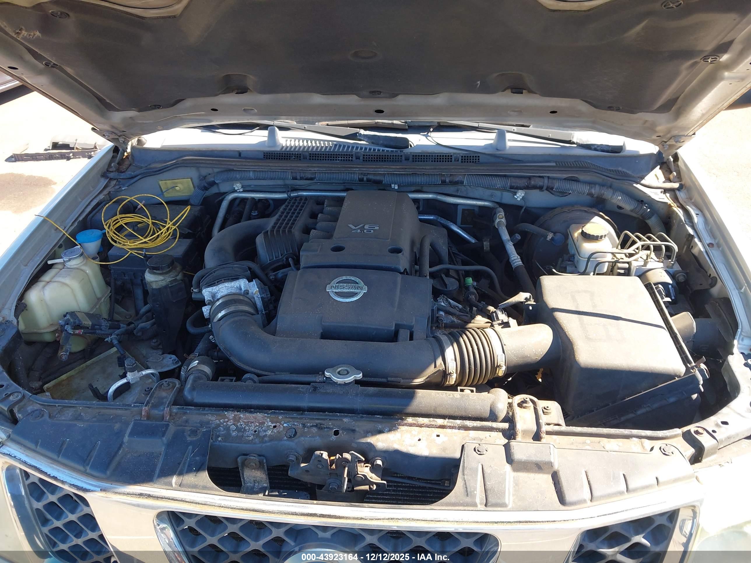 NISSAN FRONTIER image 10