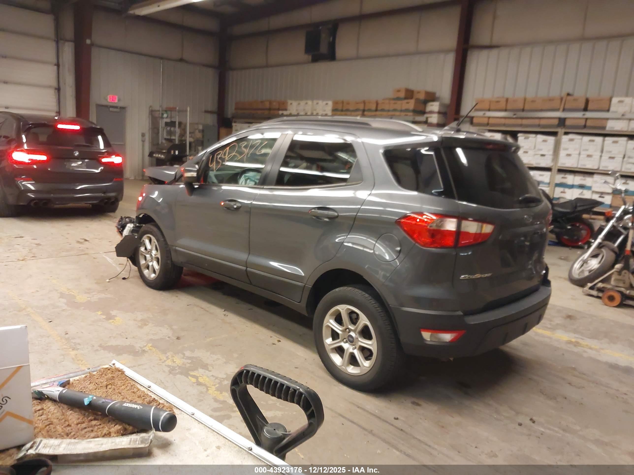 FORD ECOSPORT image 3