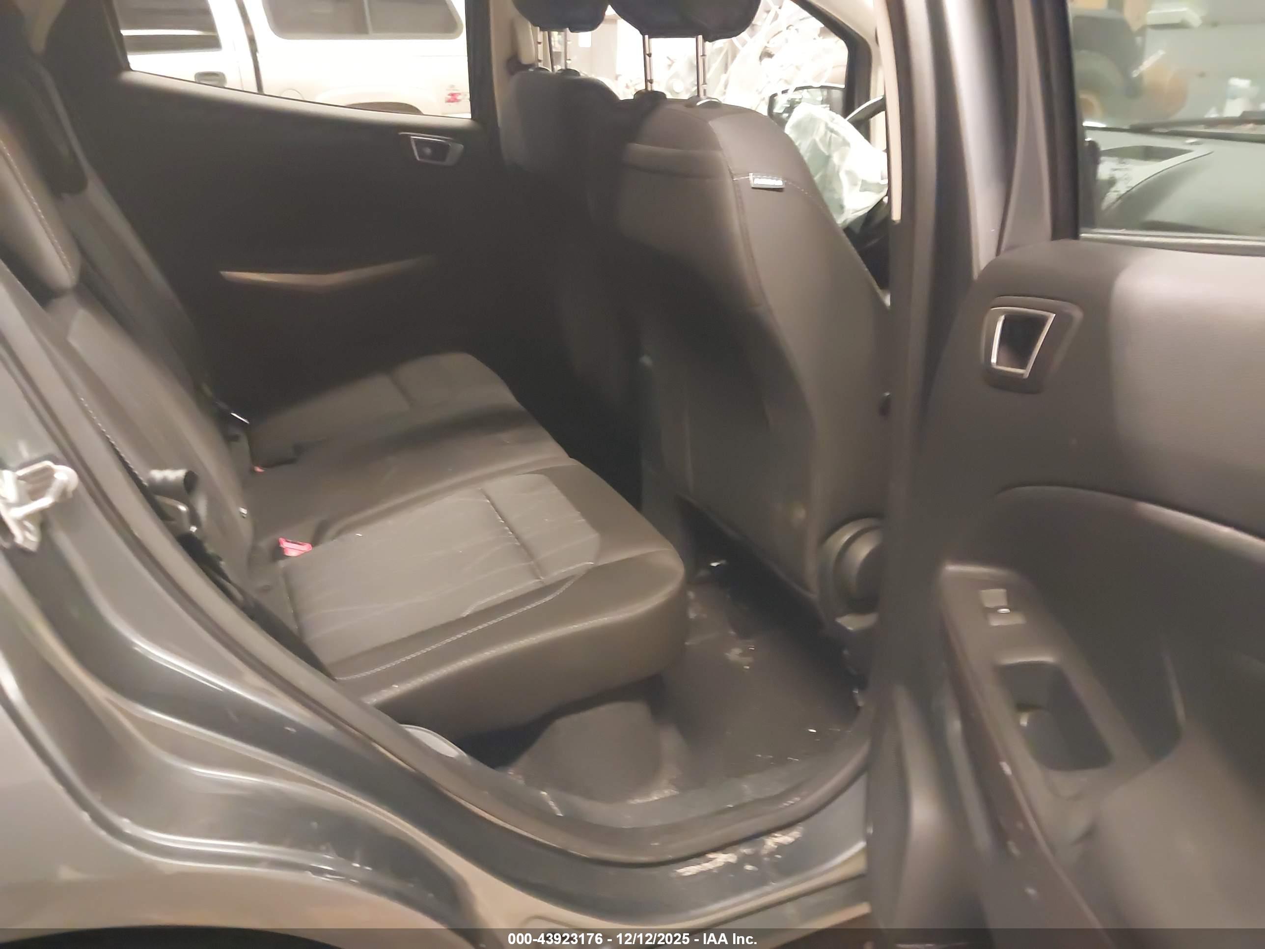 FORD ECOSPORT image 8