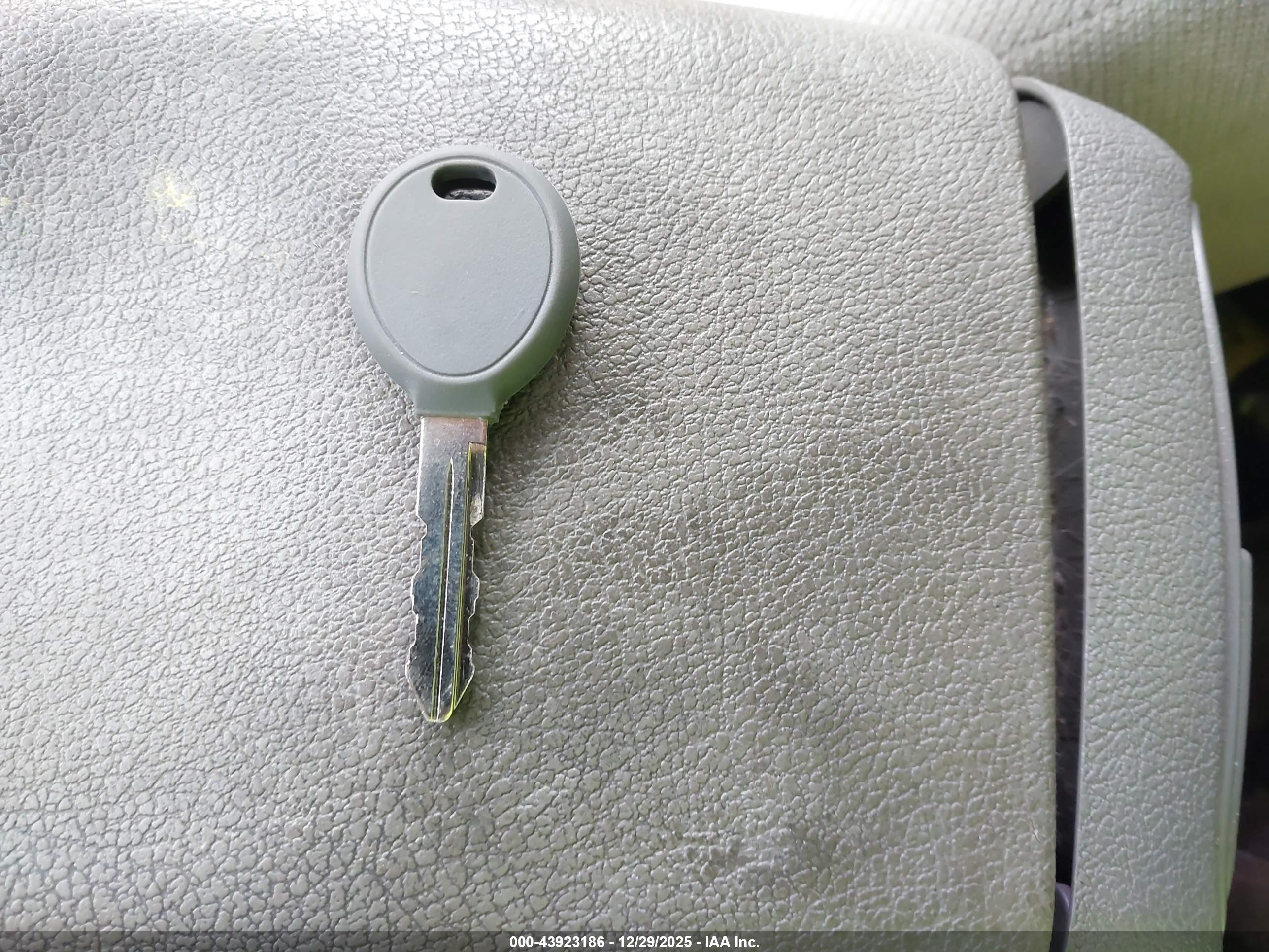 DODGE CALIBER image 11