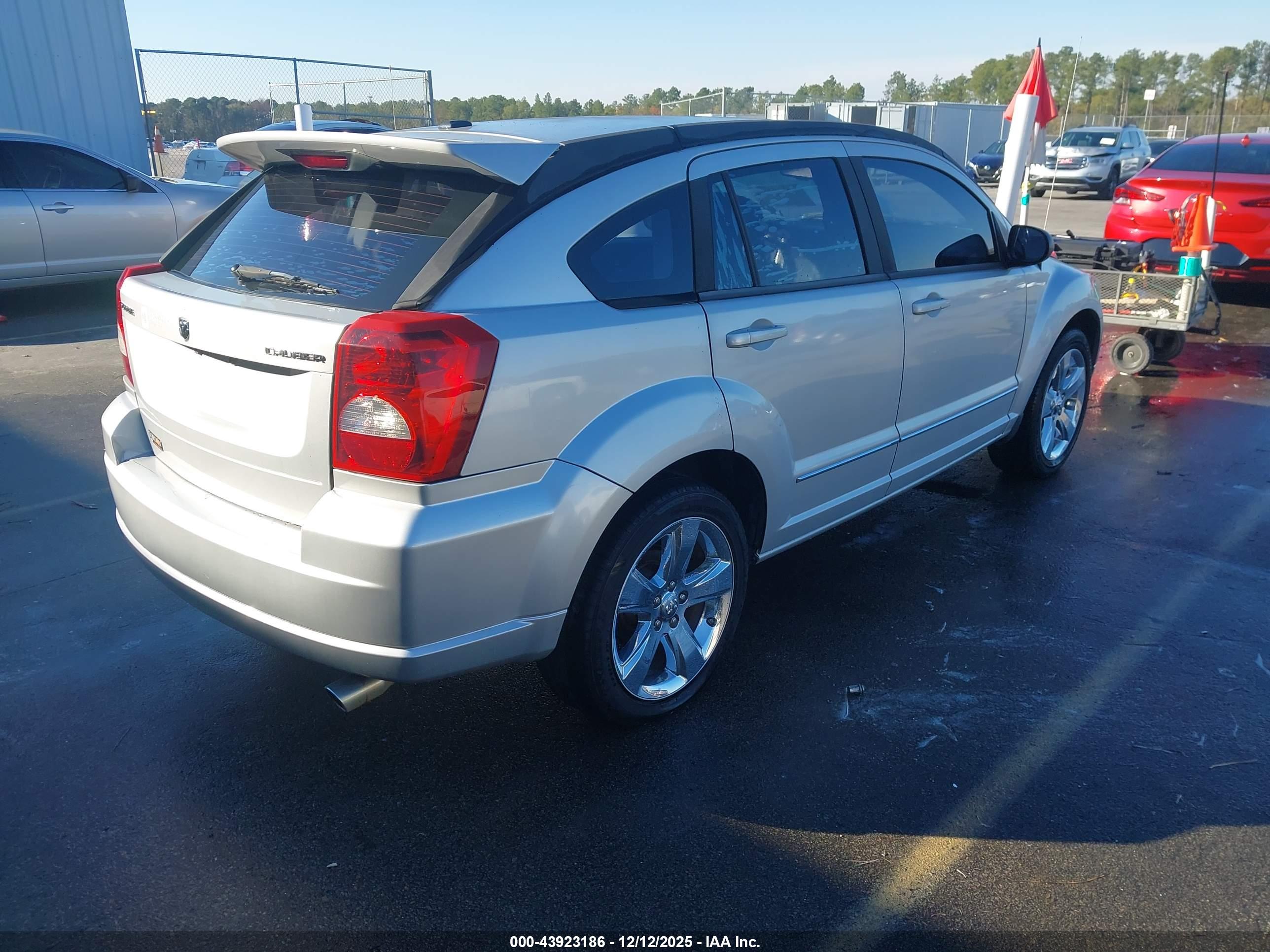 DODGE CALIBER image 4
