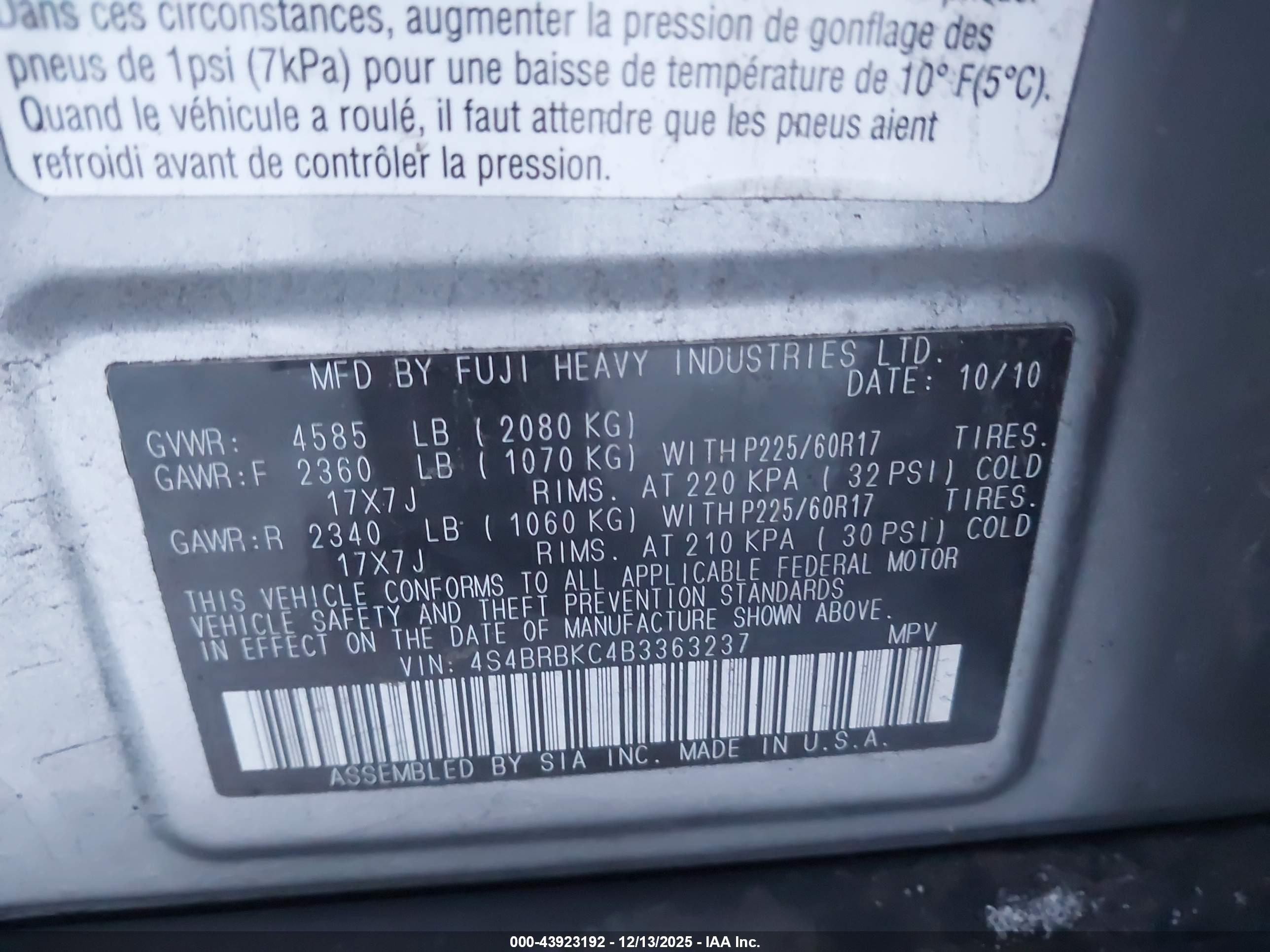 SUBARU OUTBACK image 9