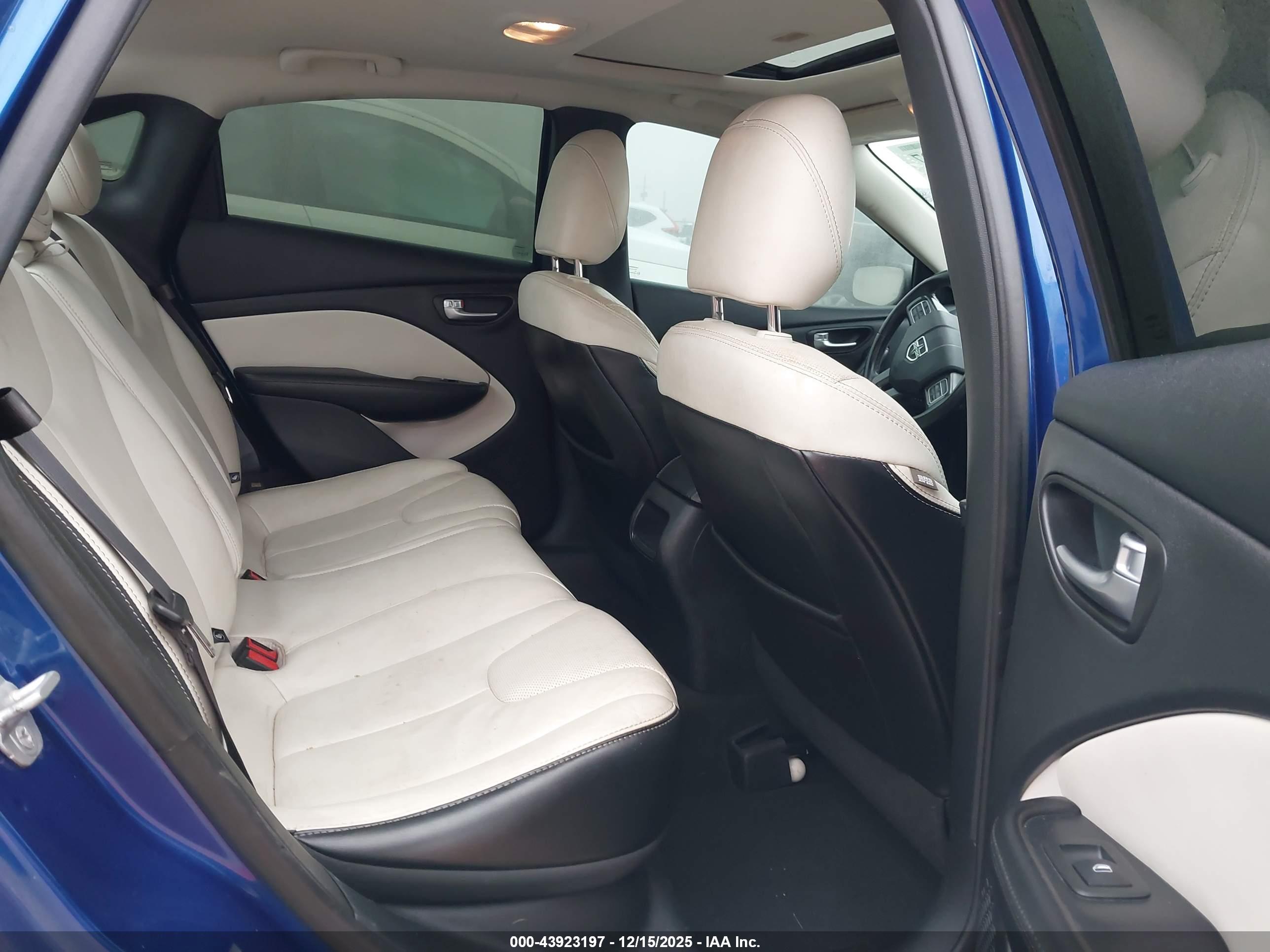 DODGE DART image 8