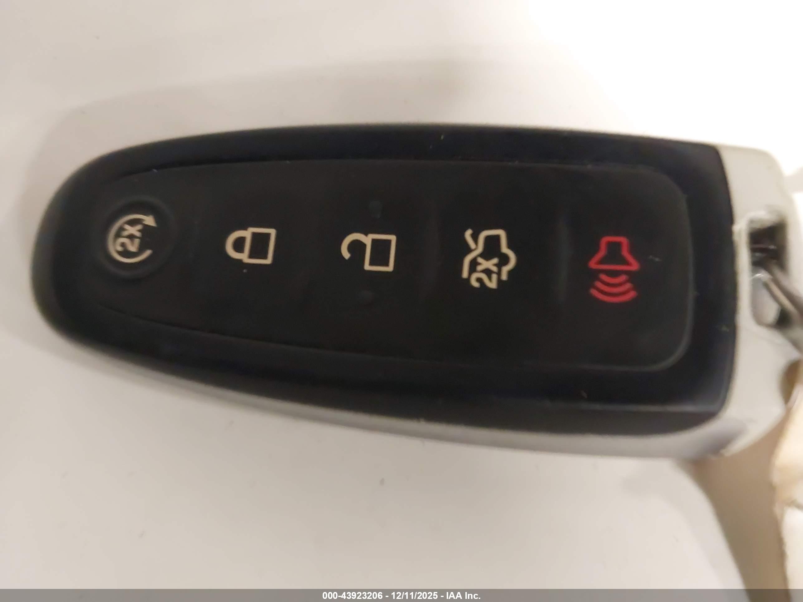 FORD FOCUS image 11