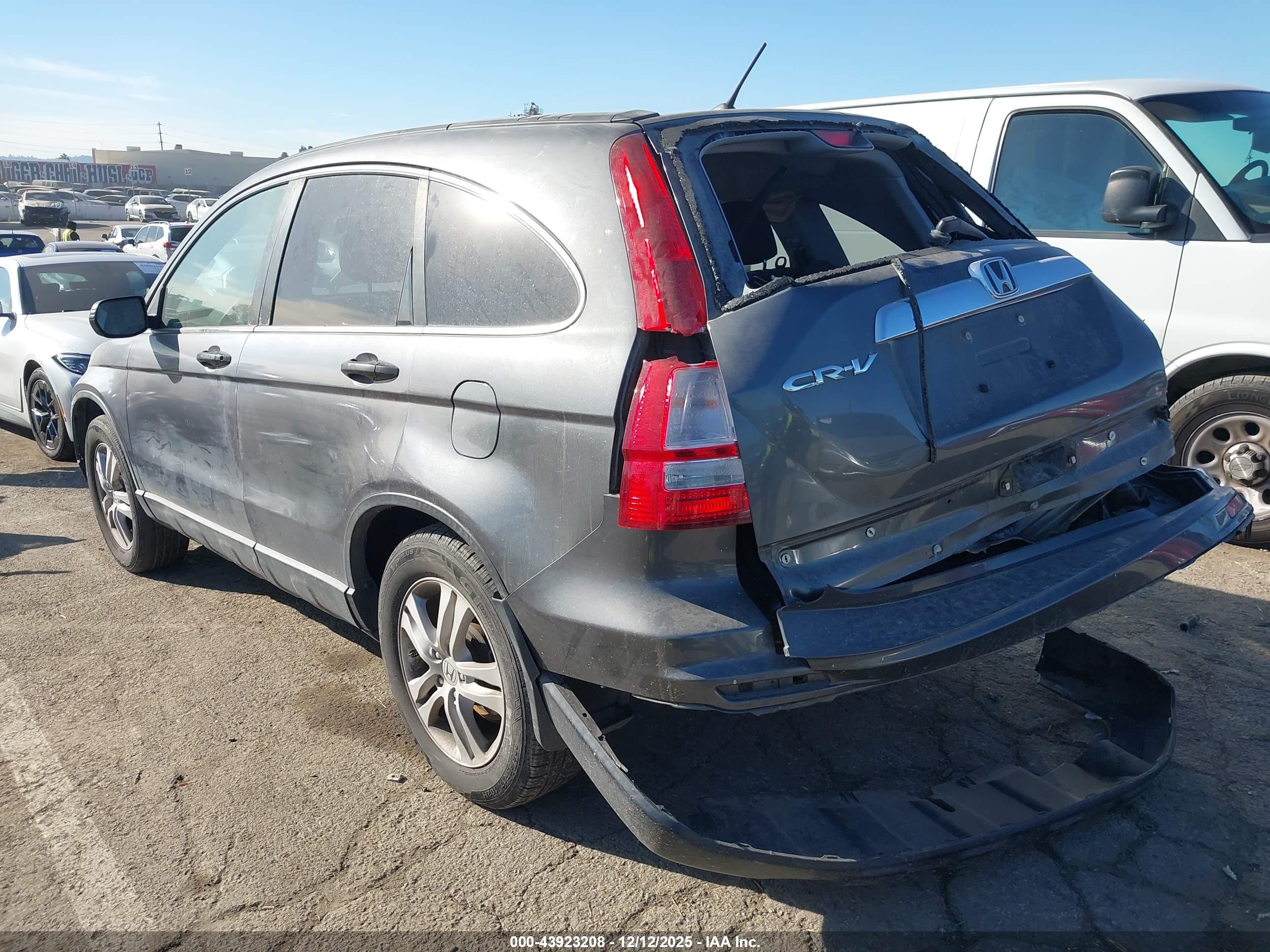HONDA CR-V image 3
