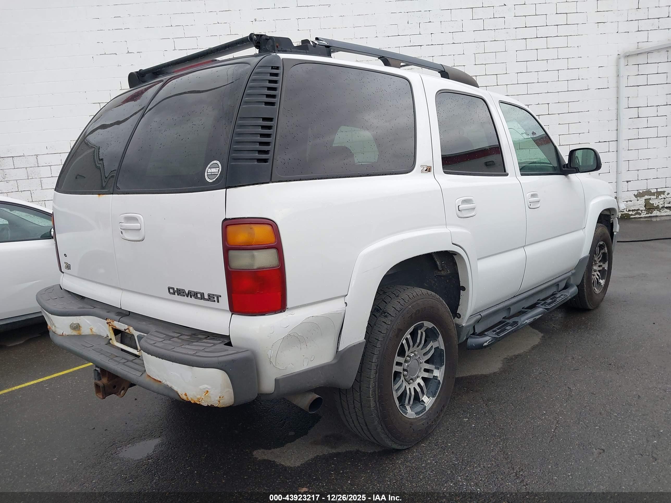 CHEVROLET TAHOE image 4