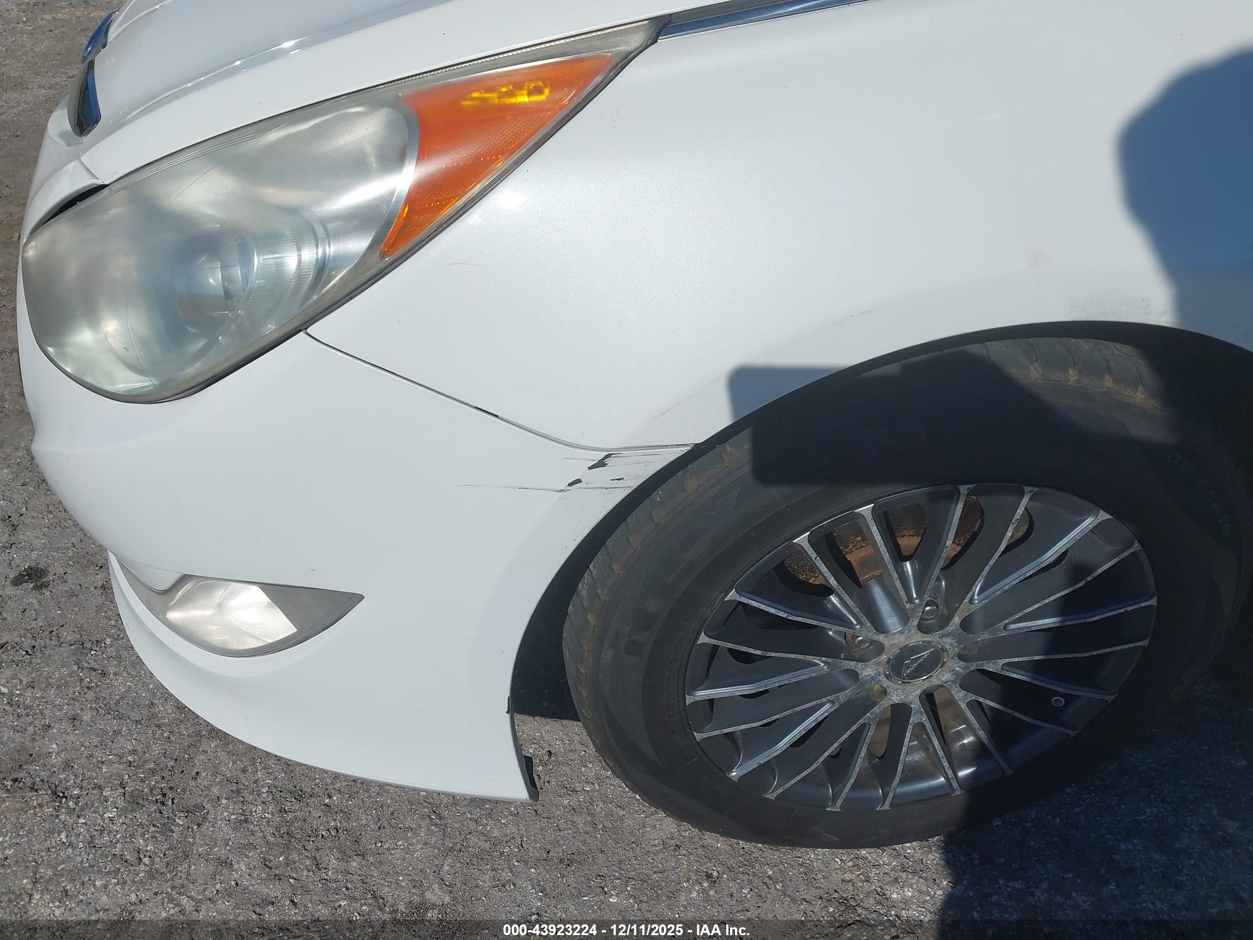 HYUNDAI SONATA image 6
