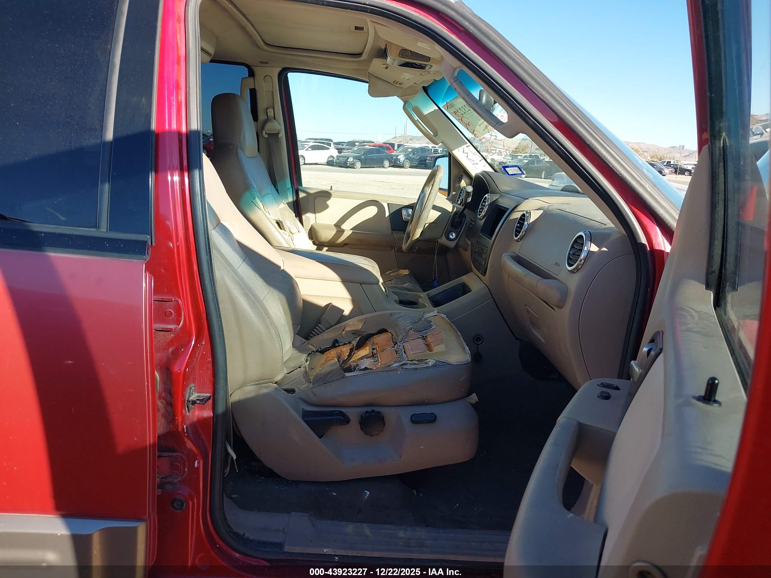 FORD EXPEDITION image 5