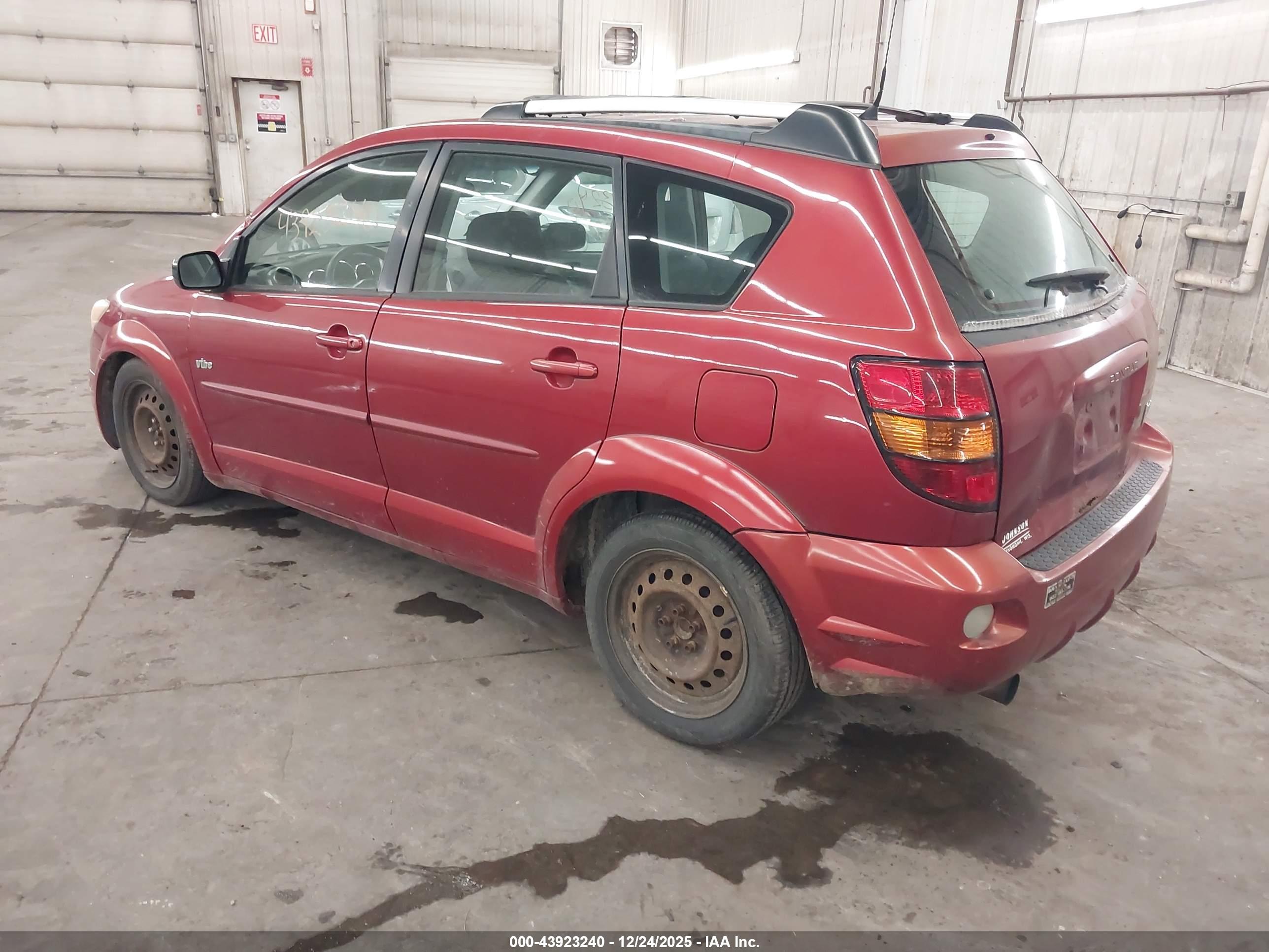 PONTIAC VIBE image 3