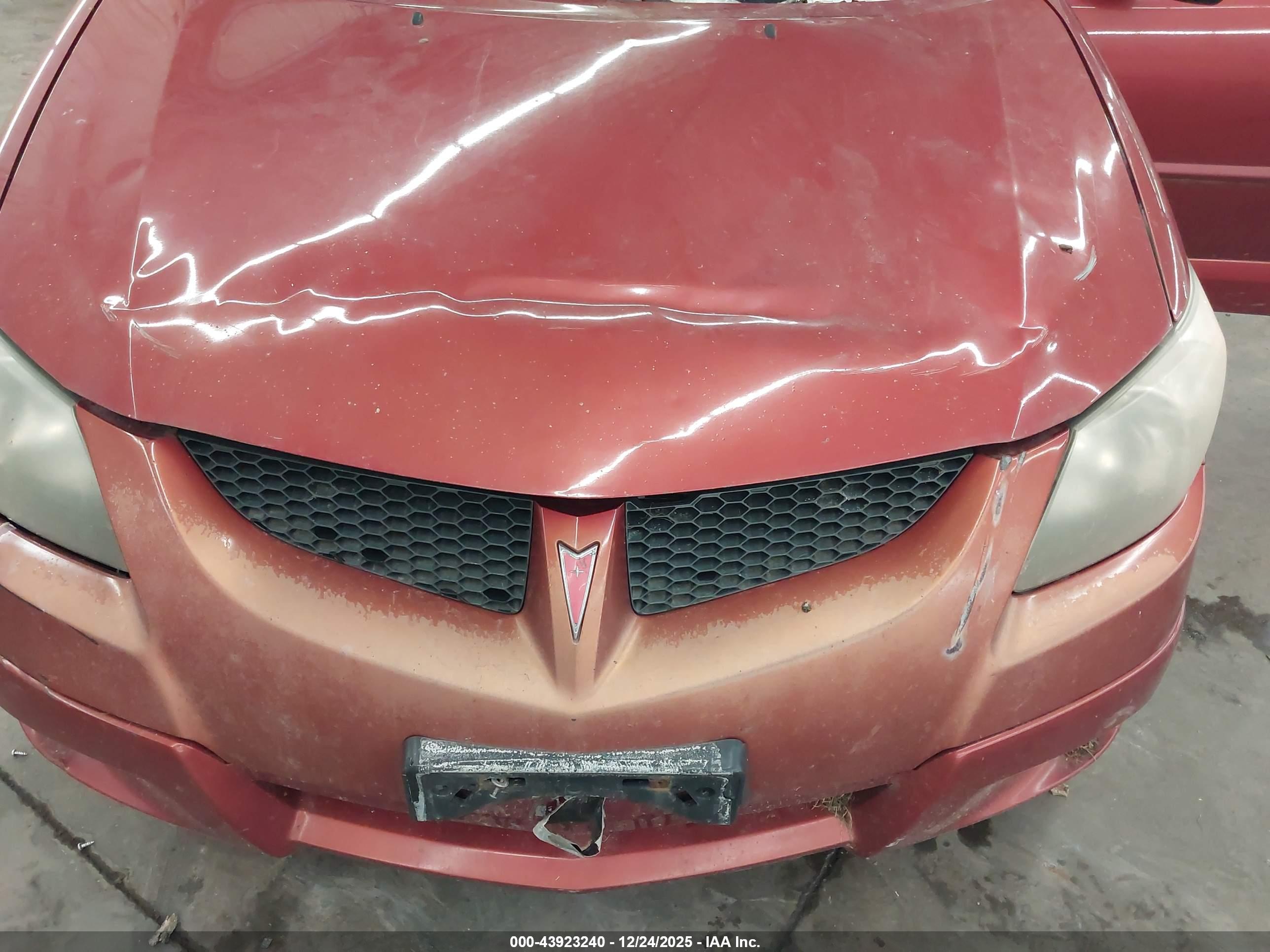 PONTIAC VIBE image 6