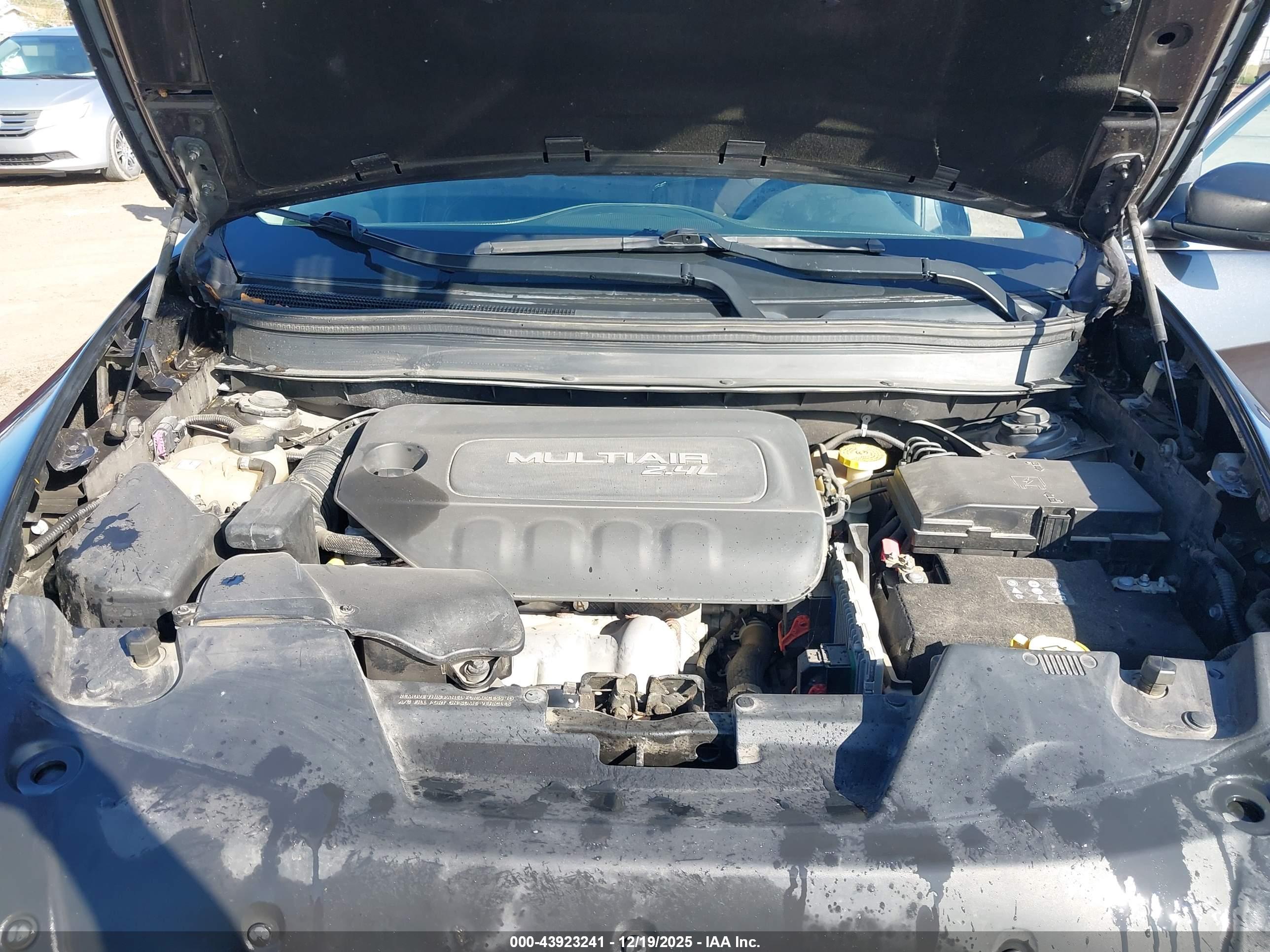 JEEP CHEROKEE image 10
