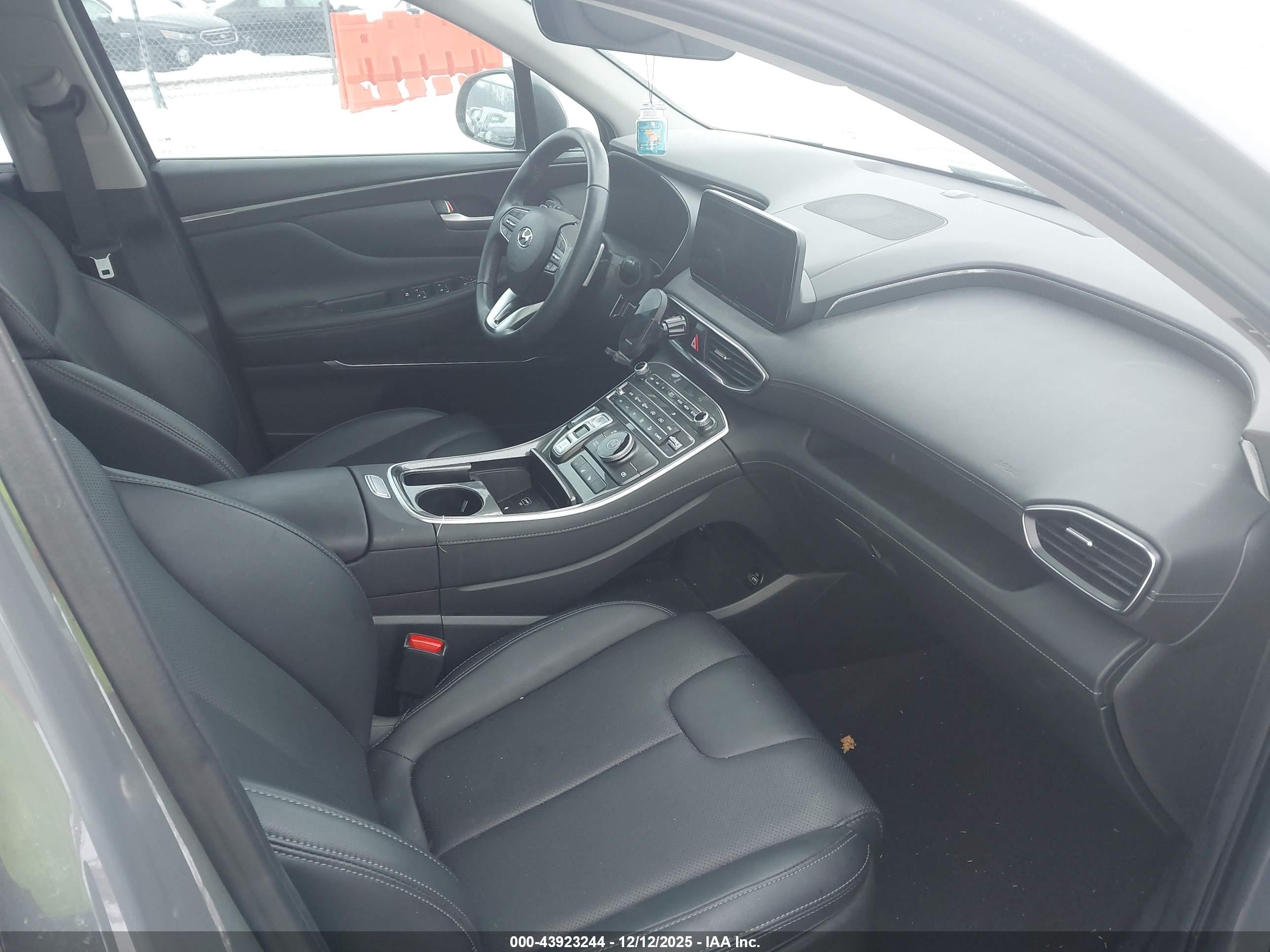 HYUNDAI SANTA image 5