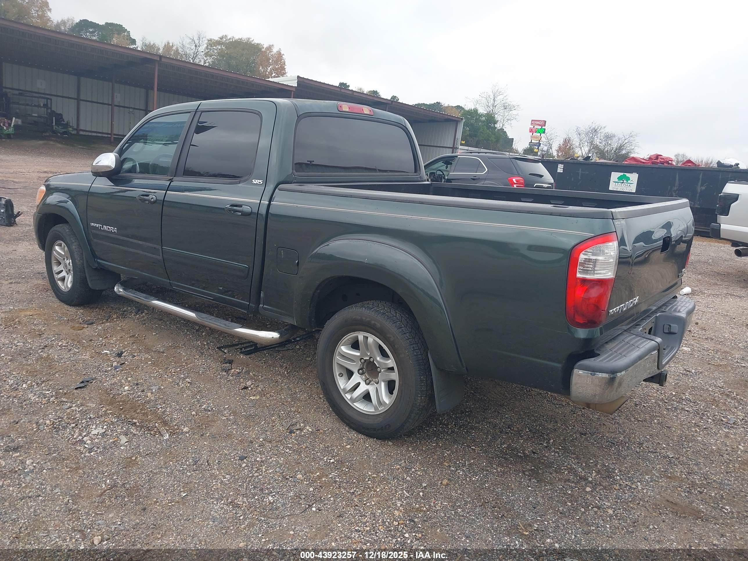 TOYOTA TUNDRA image 3