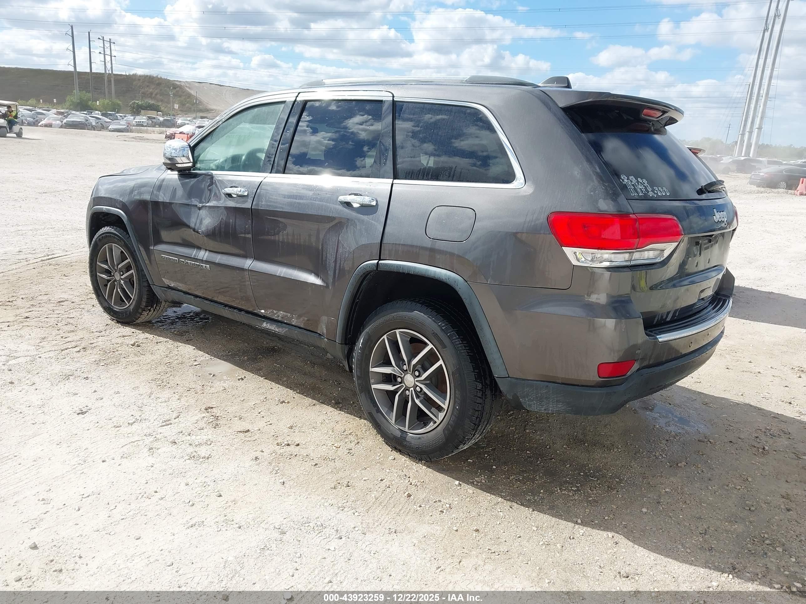 JEEP GRAND image 3