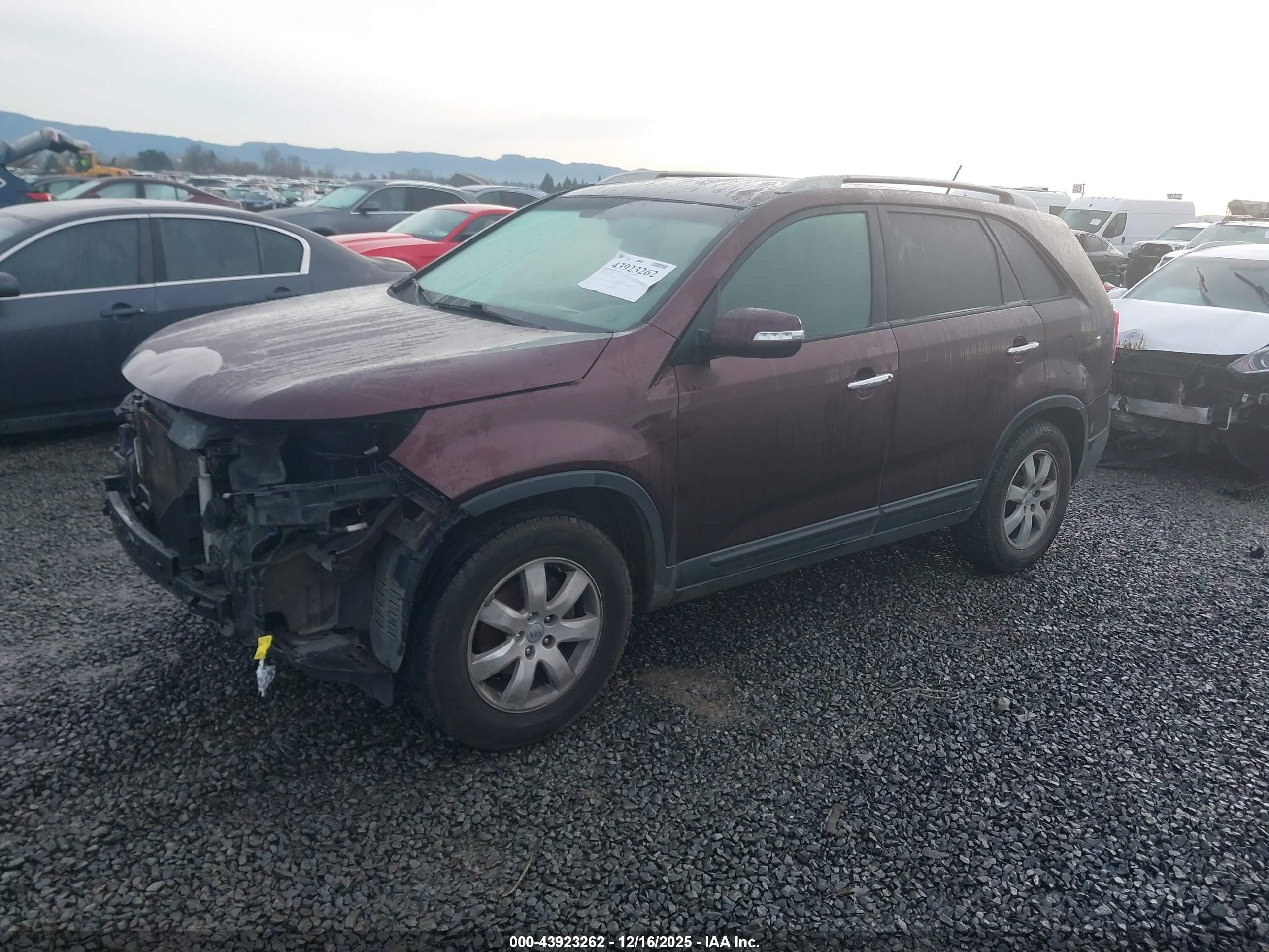 KIA SORENTO image 2