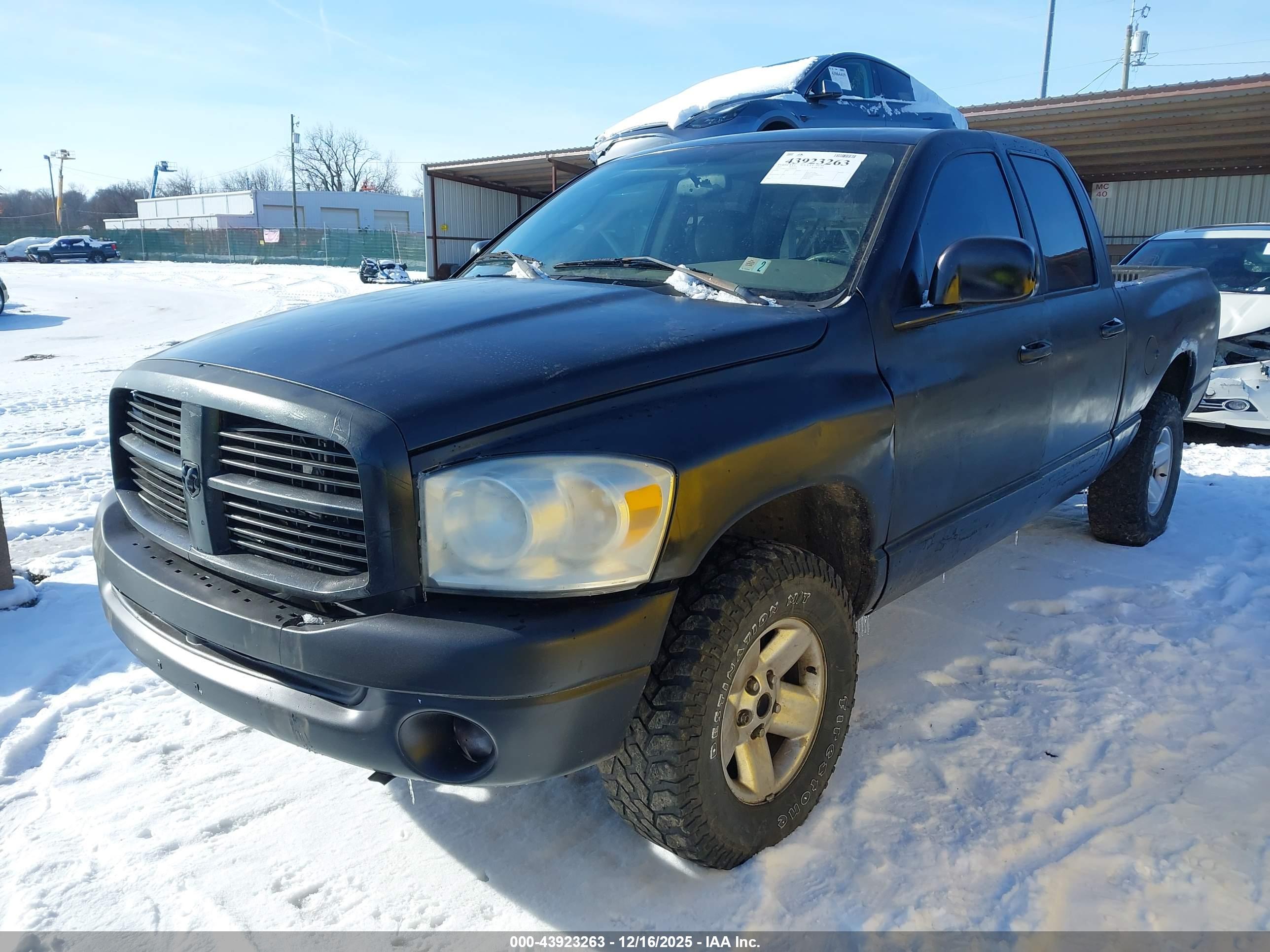 DODGE RAM image 2