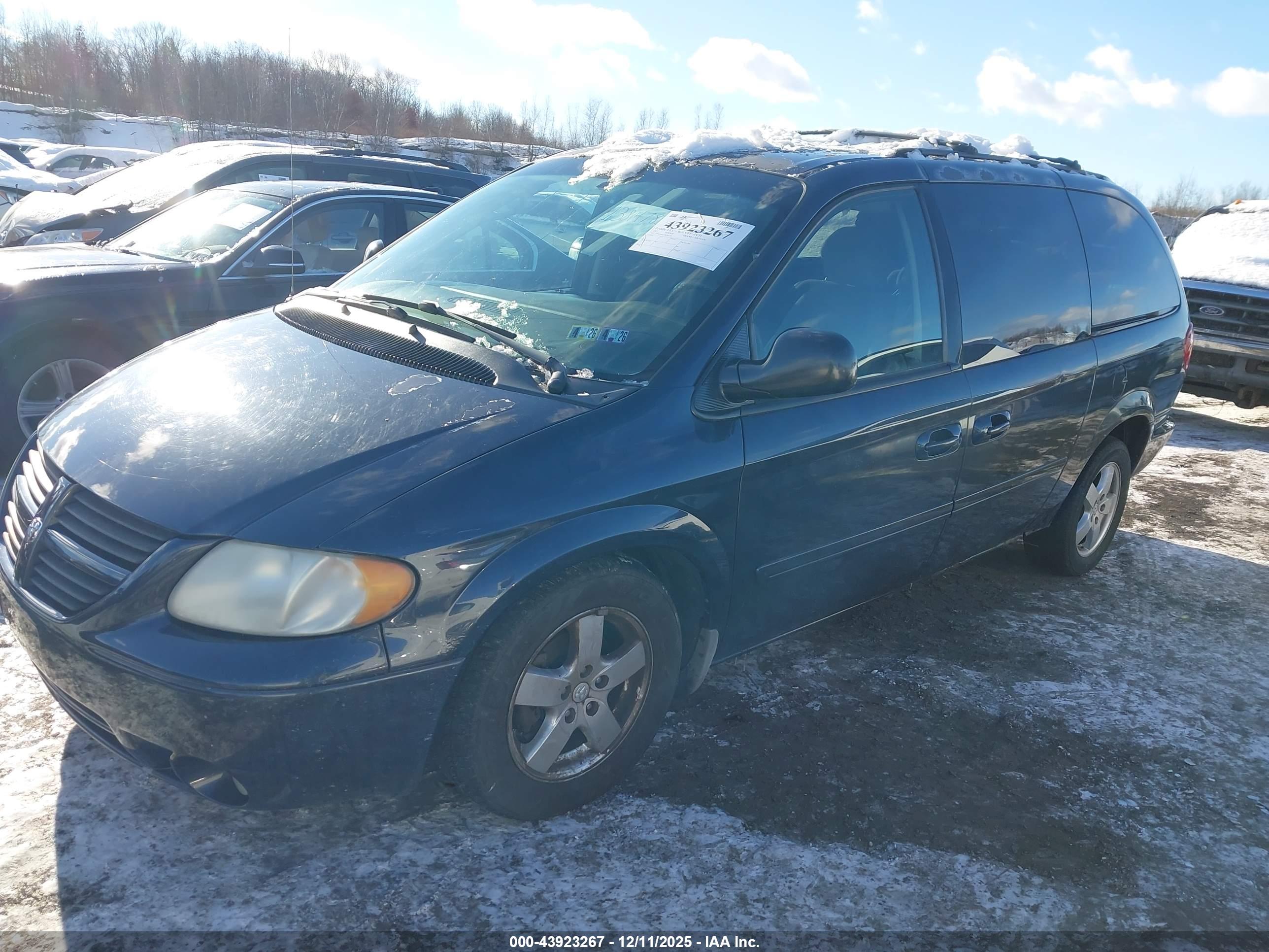 DODGE GRAND image 2