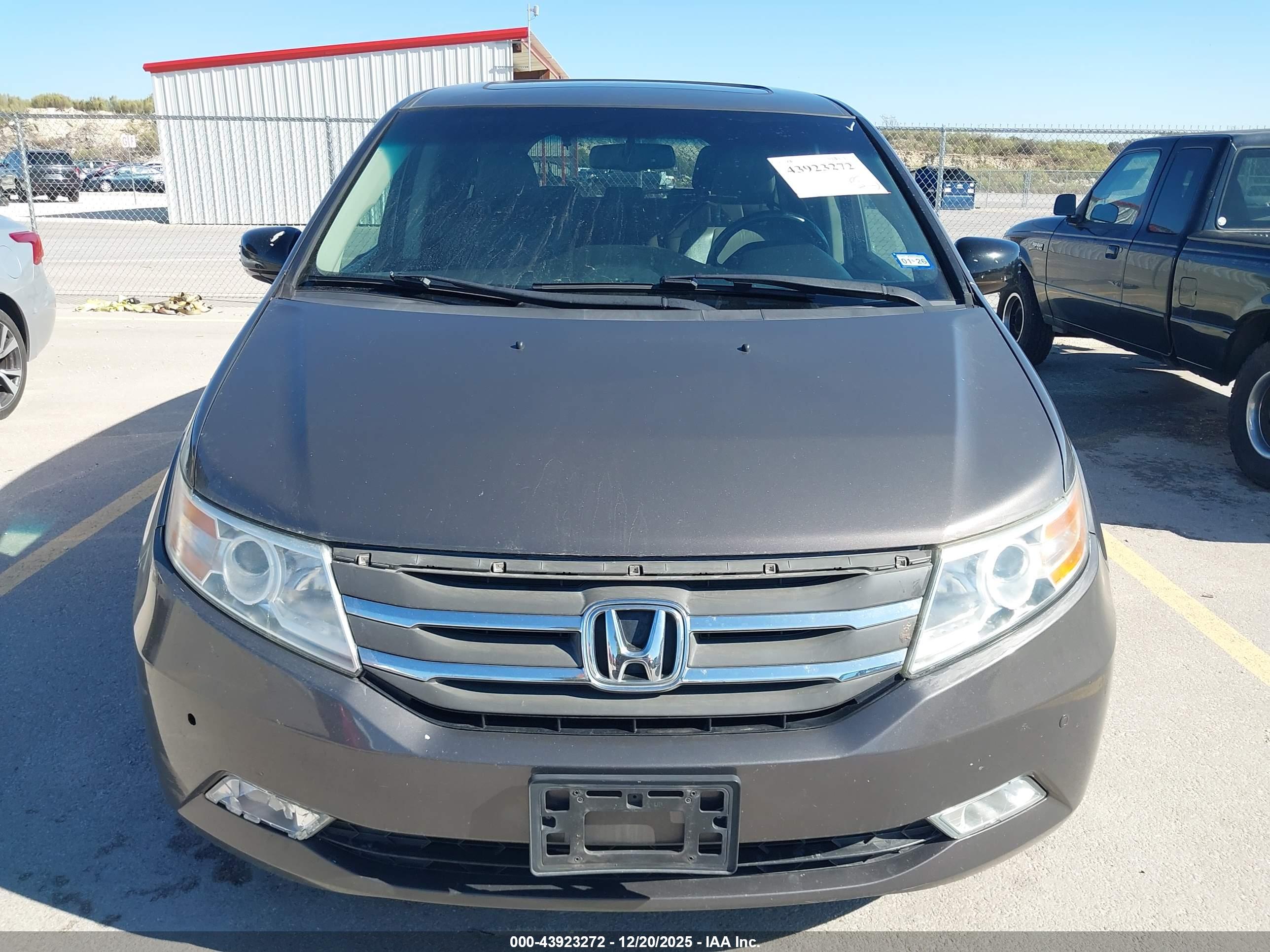 HONDA ODYSSEY image 6