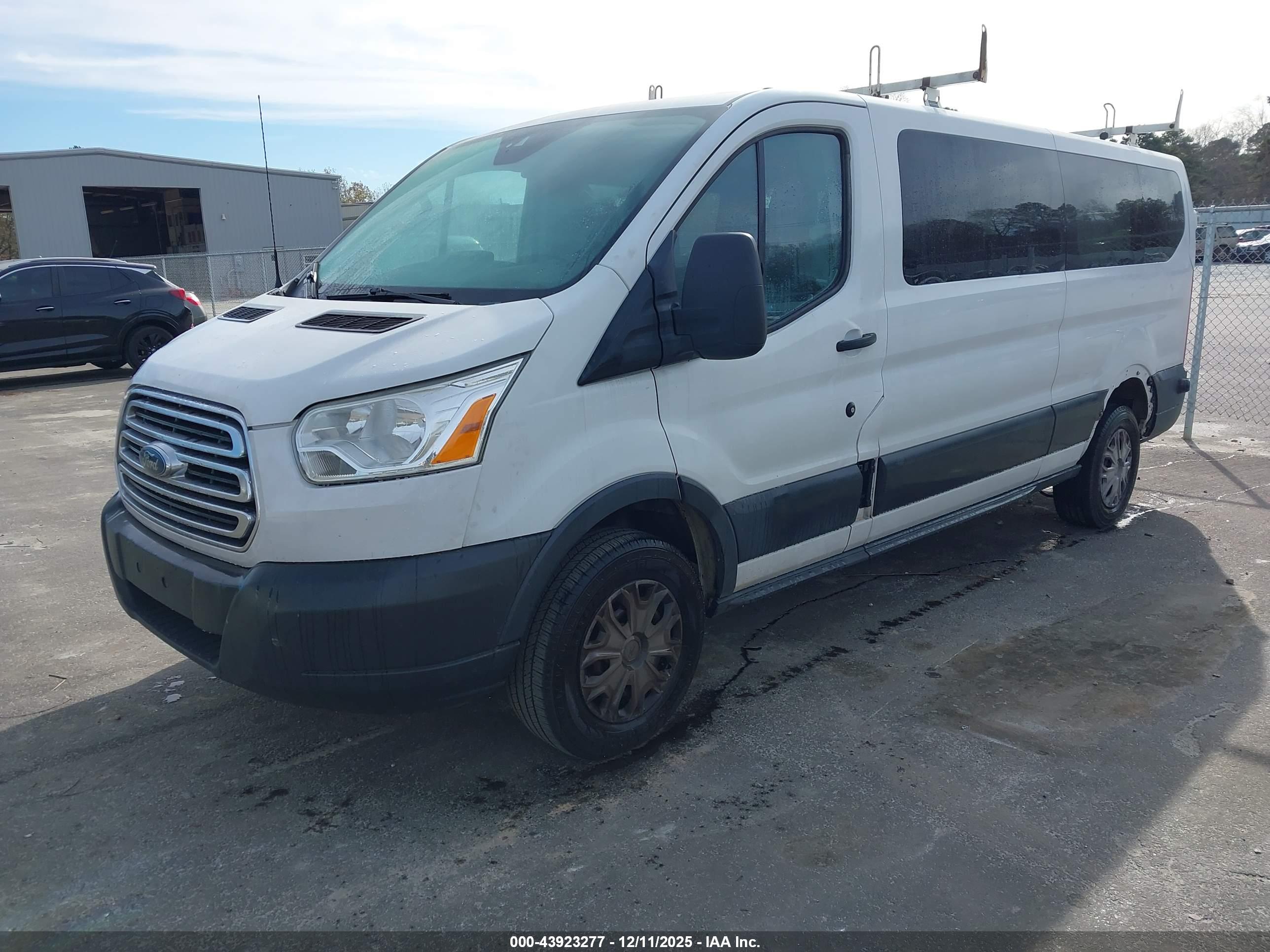FORD TRANSIT-350 image 2