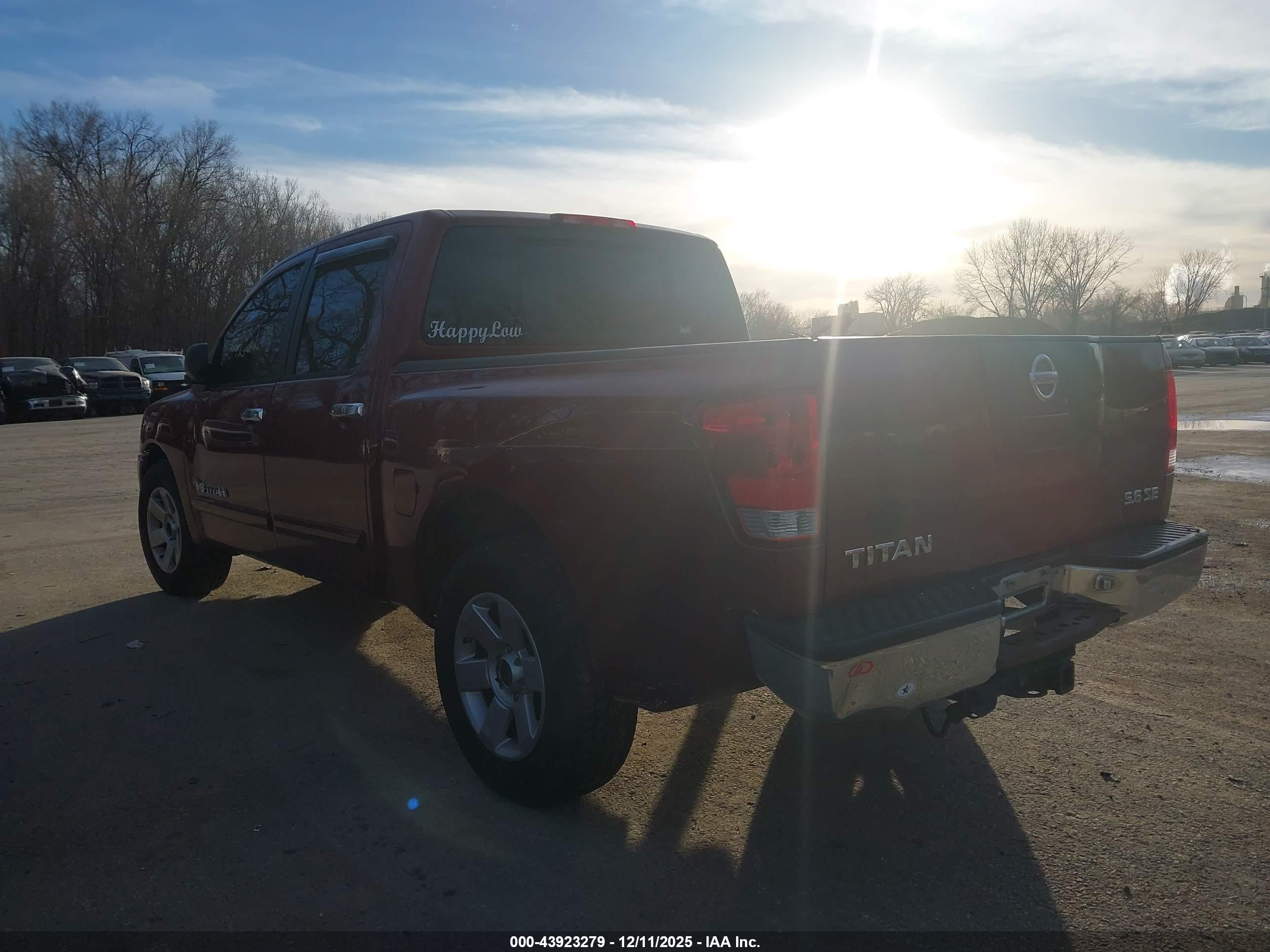 NISSAN TITAN image 3