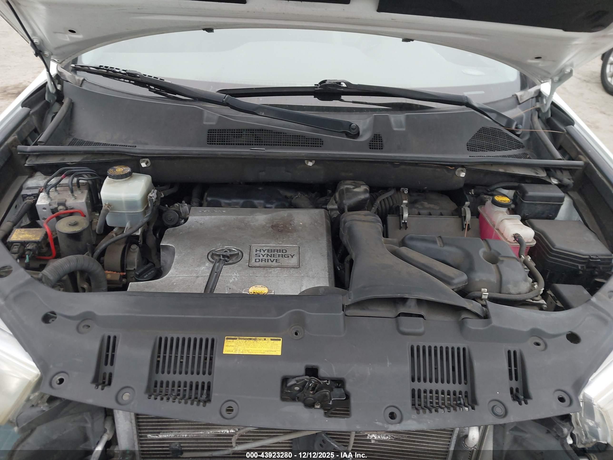 TOYOTA HIGHLANDER image 10