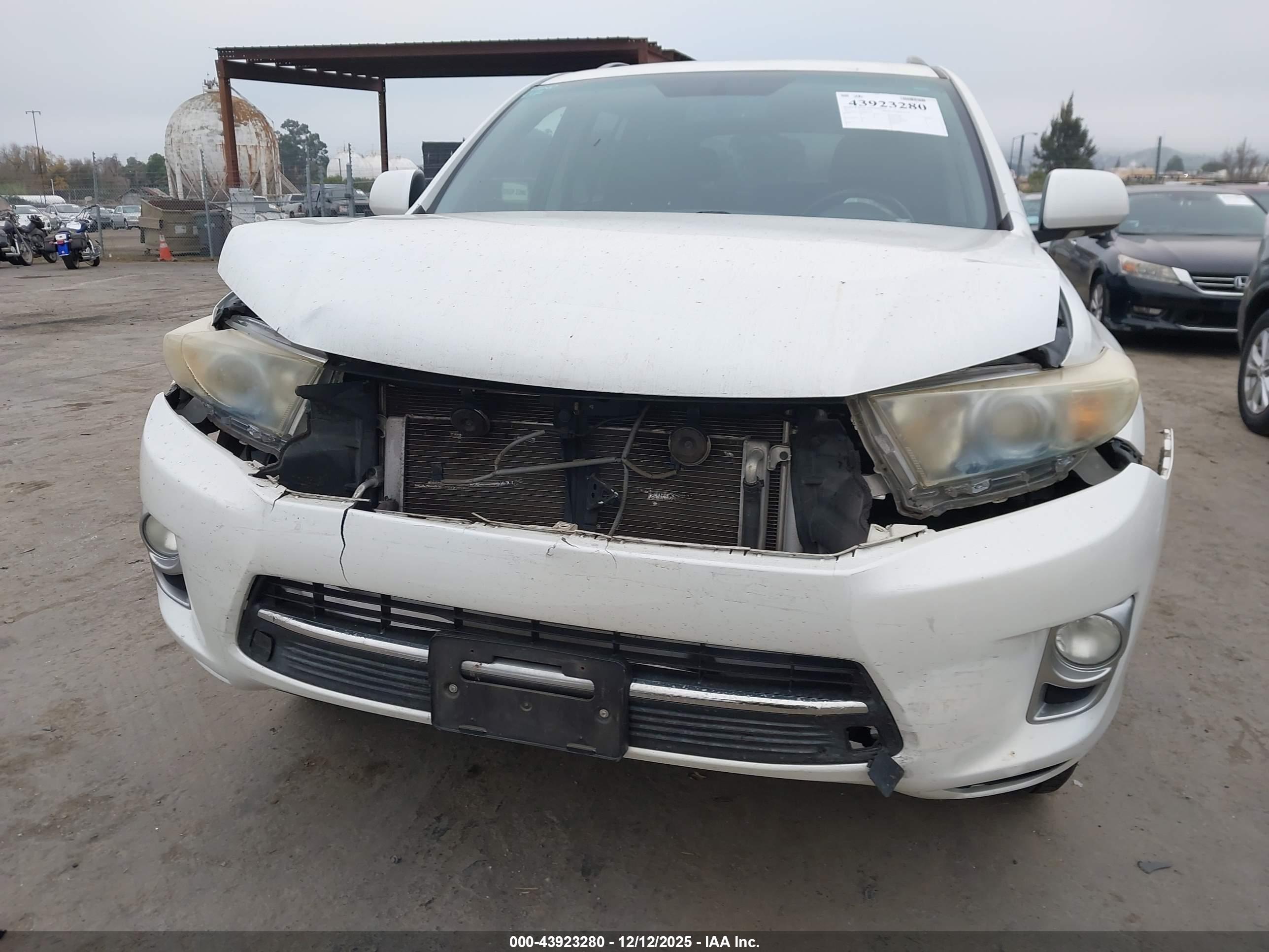 TOYOTA HIGHLANDER image 6