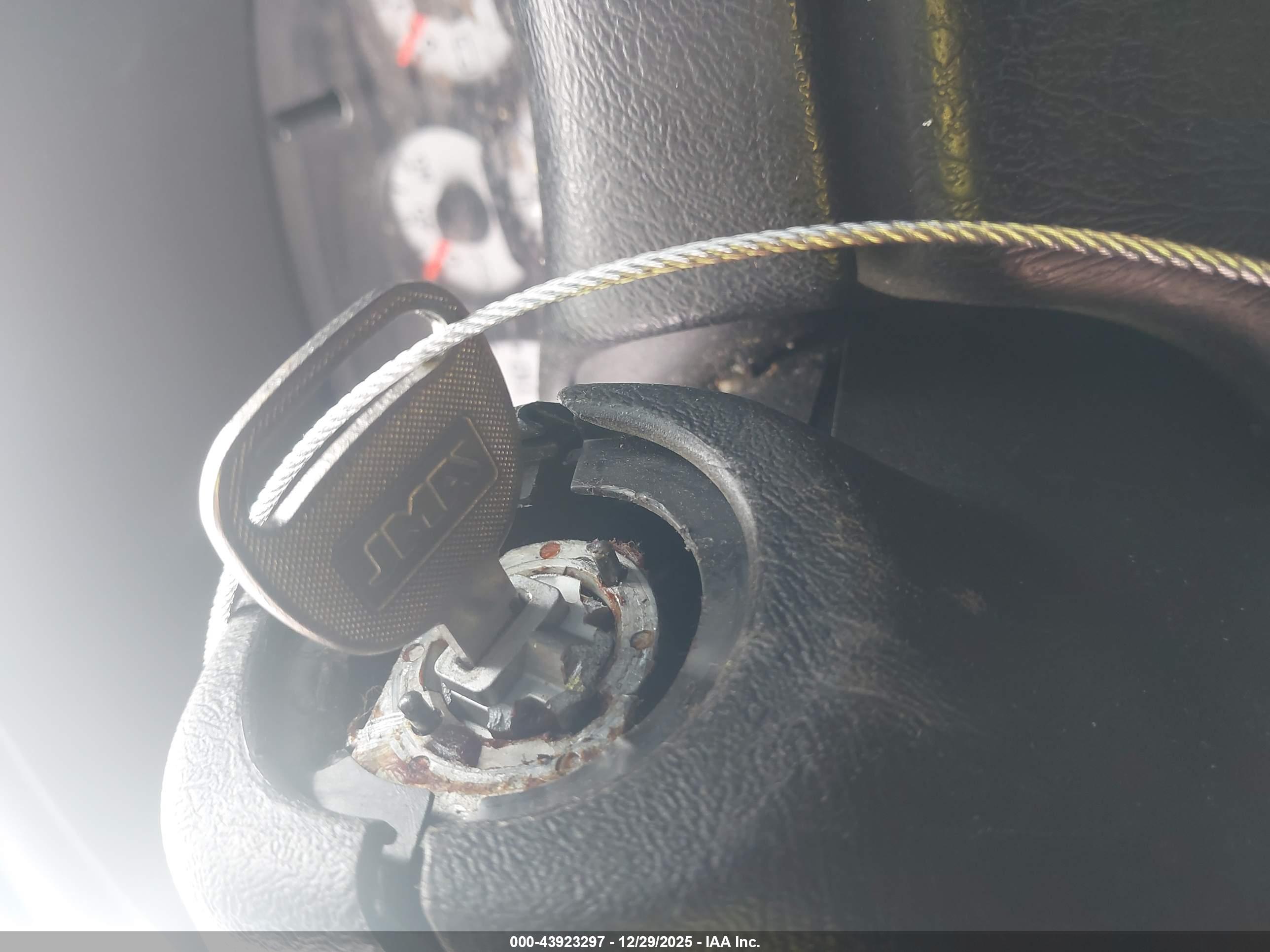 CHEVROLET TRAILBLAZER image 11